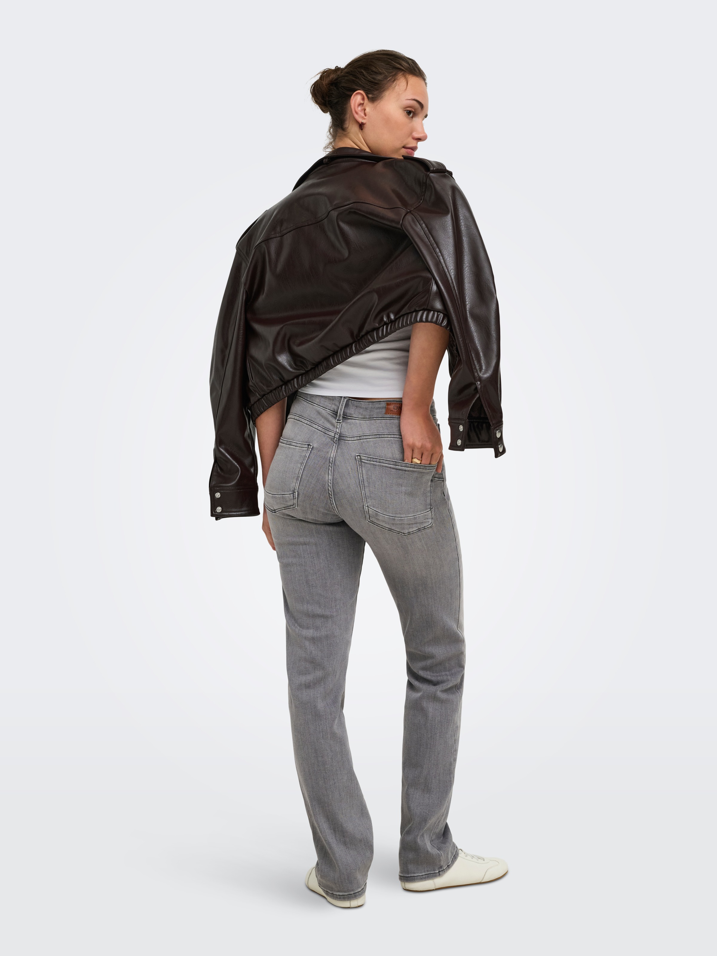 ONLY Jeans slim »ONLPOWER MW PUSH UP SLIM STRAIGHT DNM« mélange de coton, taille mi-haute, coupe slim