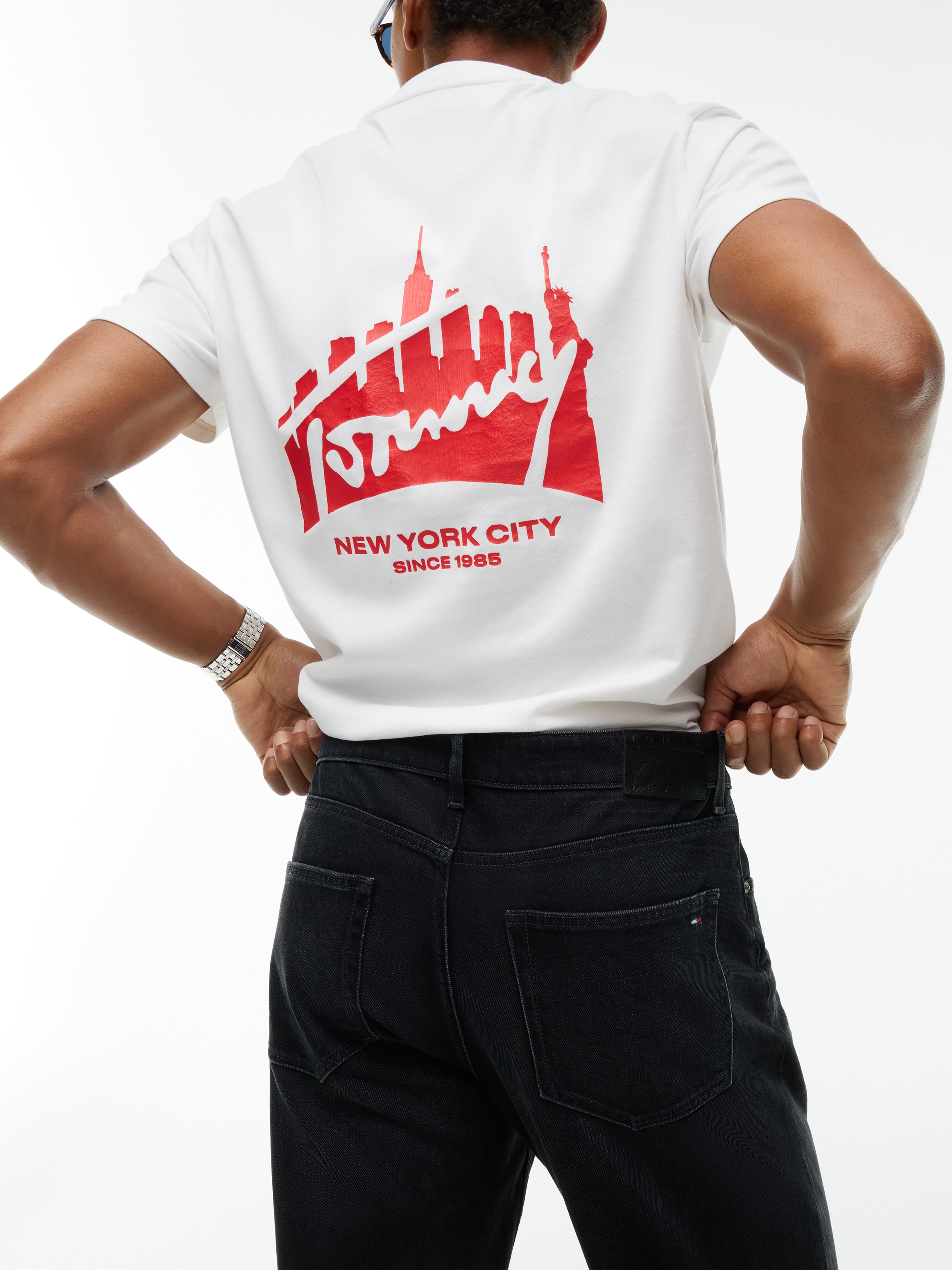 Tommy Jeans Tapered-fit-Jeans »SONNY TAPERED« Regular fit mit Taschen