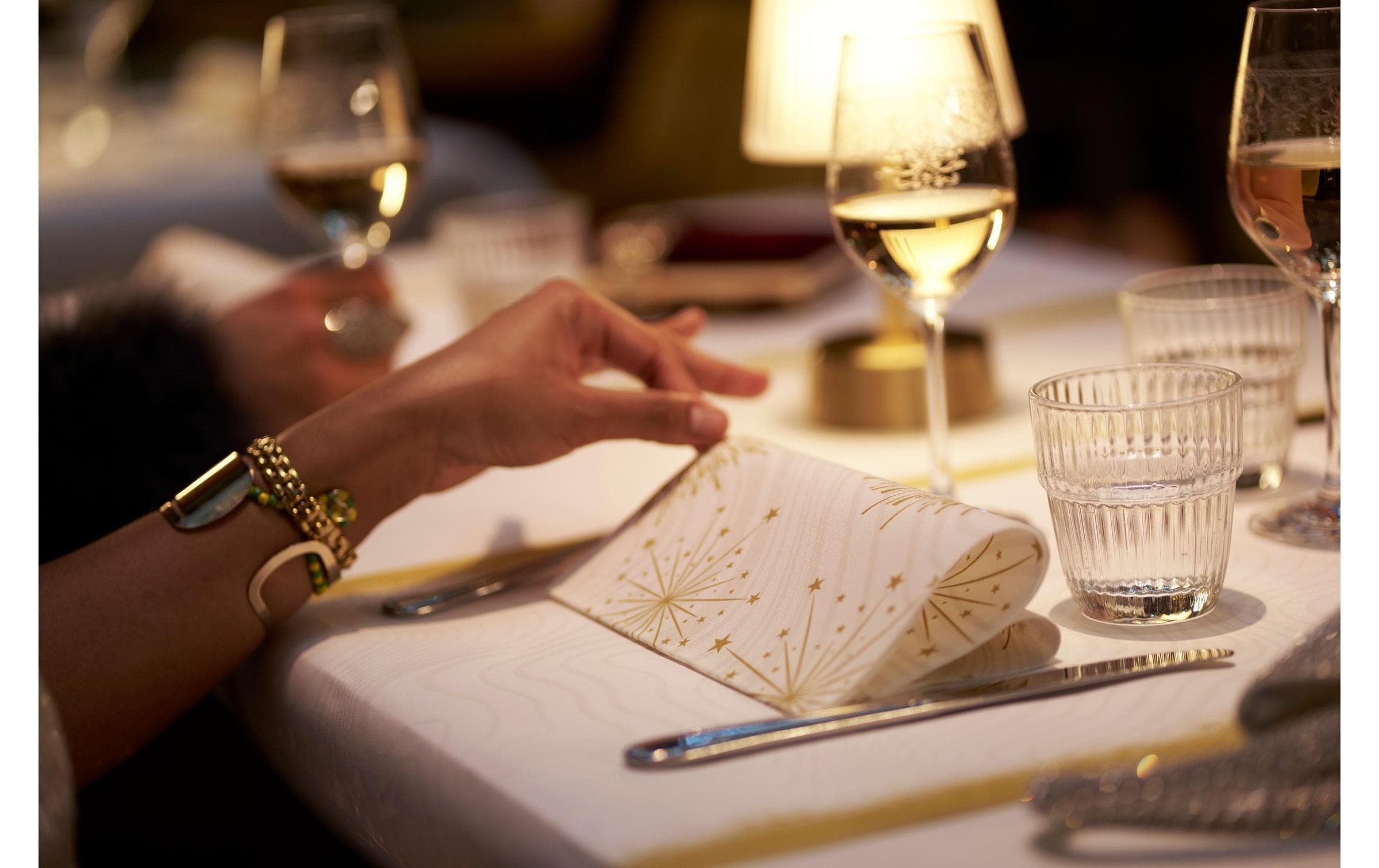   Tischläufer »Duni Tête-à-Tête, 0.4 x 24 m, 1 Stück«