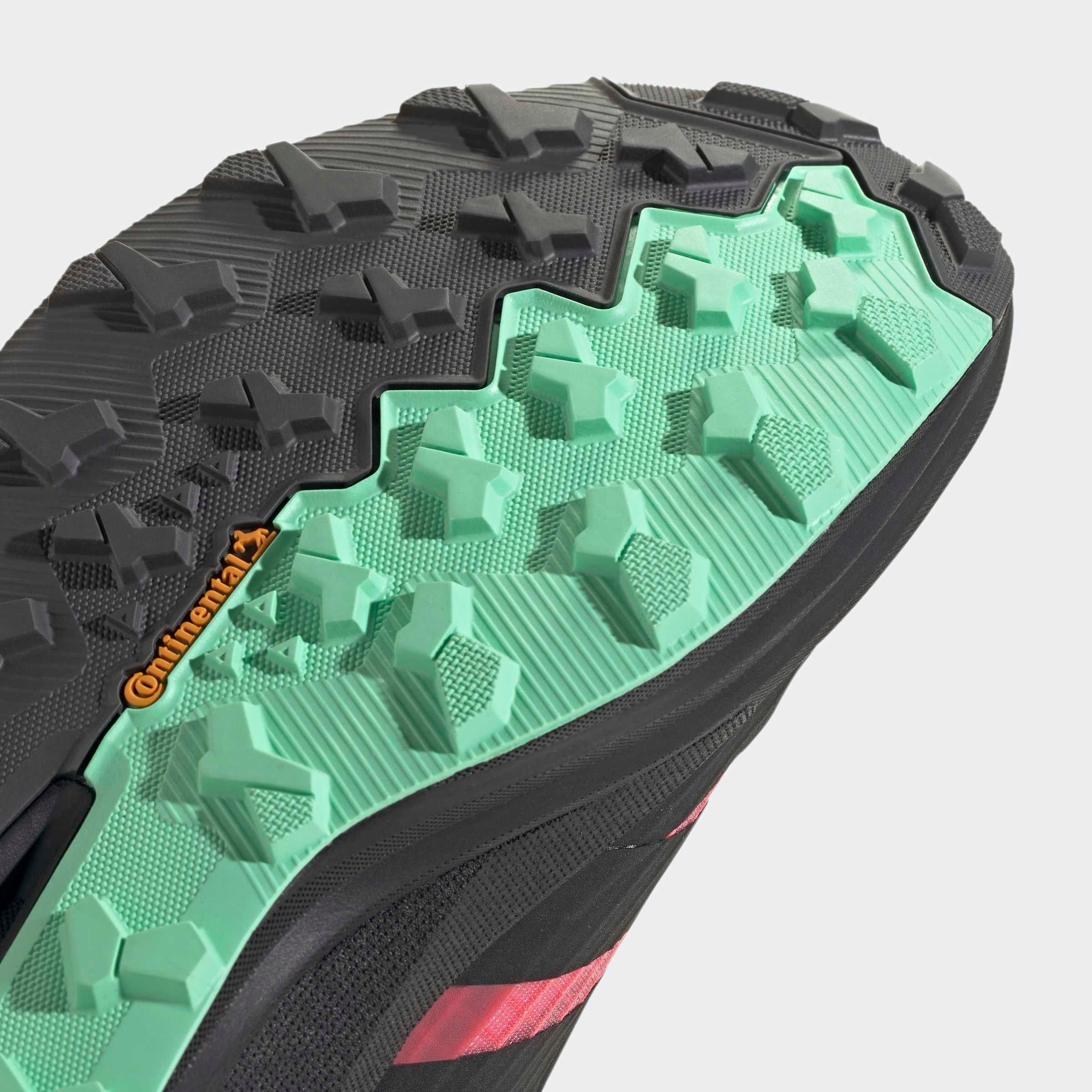 adidas TERREX Chaussure de randonnée »FREEHIKER 3 LOW GORE-TEX®«  imperméable grâce à la membrane Gore-Tex