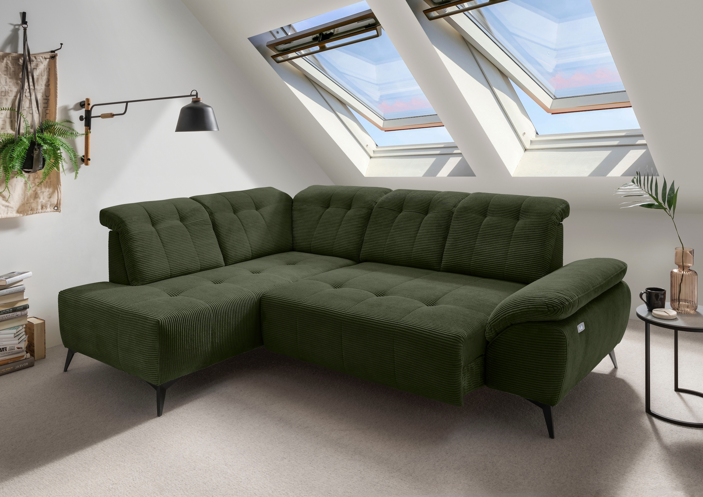 Home affaire Ecksofa »Lazio modern und bequem, schmale Armlehnen, tolle Detailverarbeitung« zwei verschiedene Fussfarben wählbar