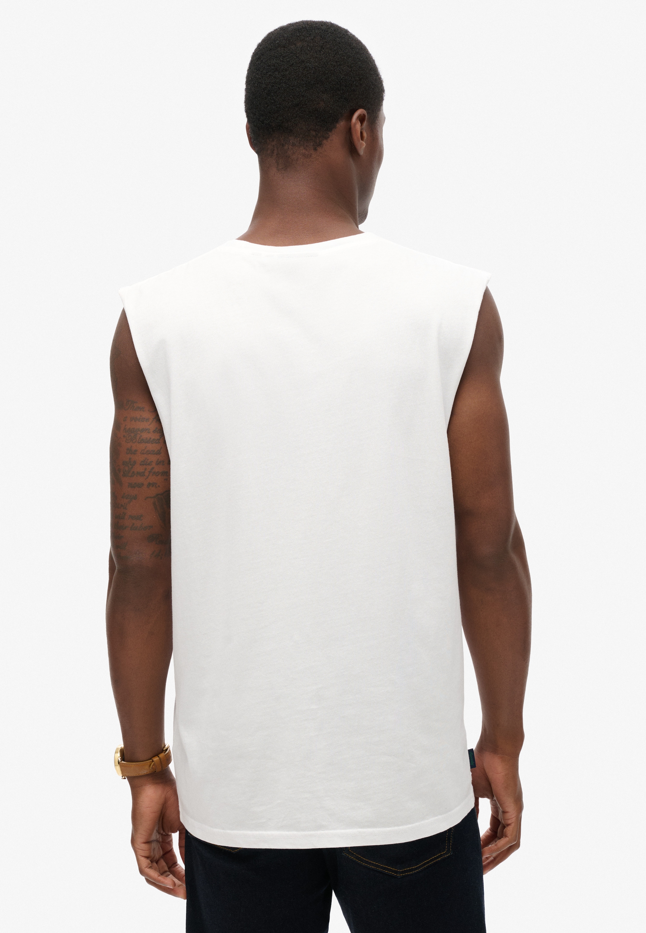 Superdry Tanktop »ESSENTIAL LOGO TANK UB« mit lockerer Passform, aus Baumwolle und Single Jersey