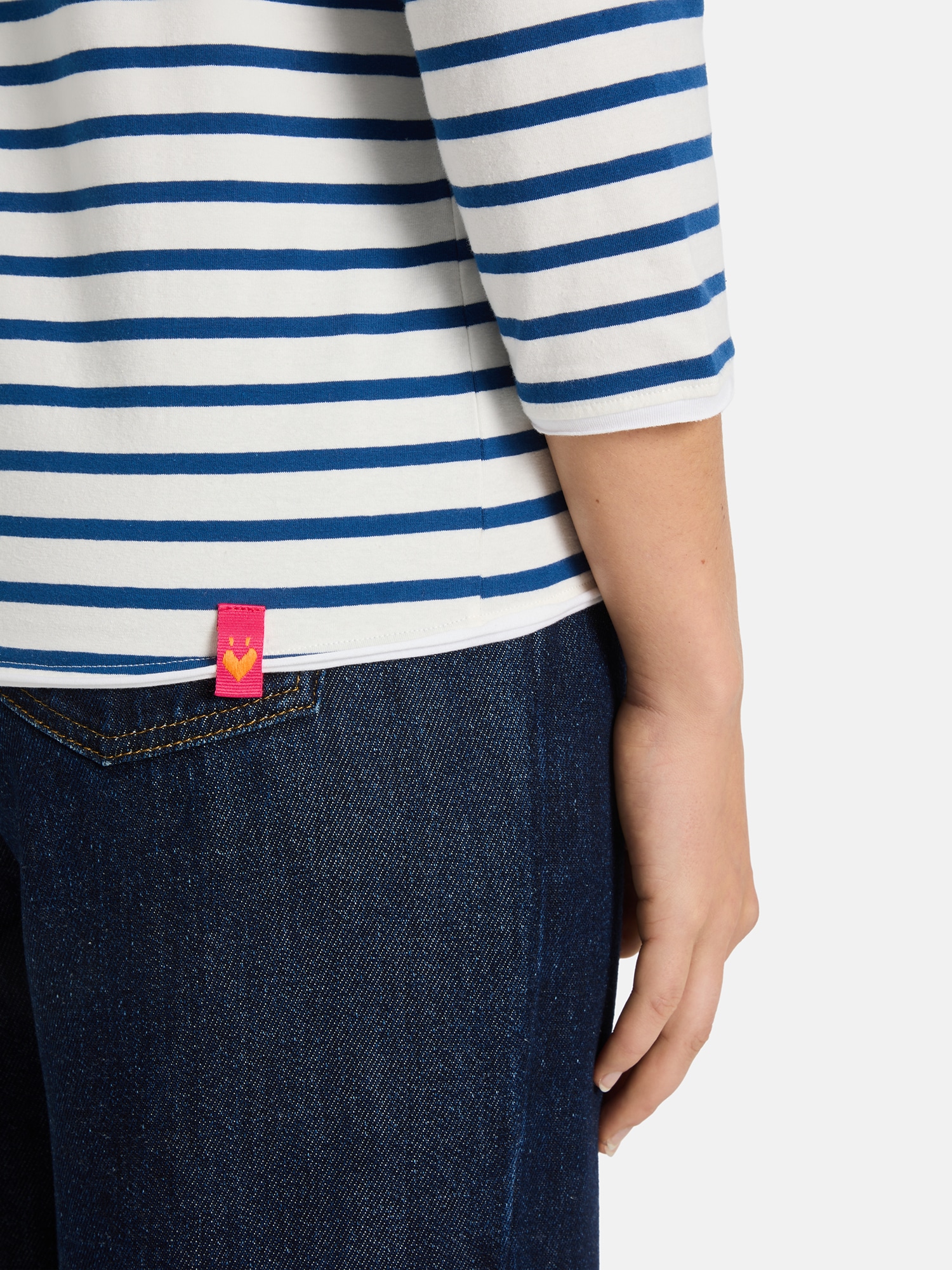 Lieblingsstück 3/4-Arm-Shirt »TylaL« mit V-Ausschnitt, bestickt