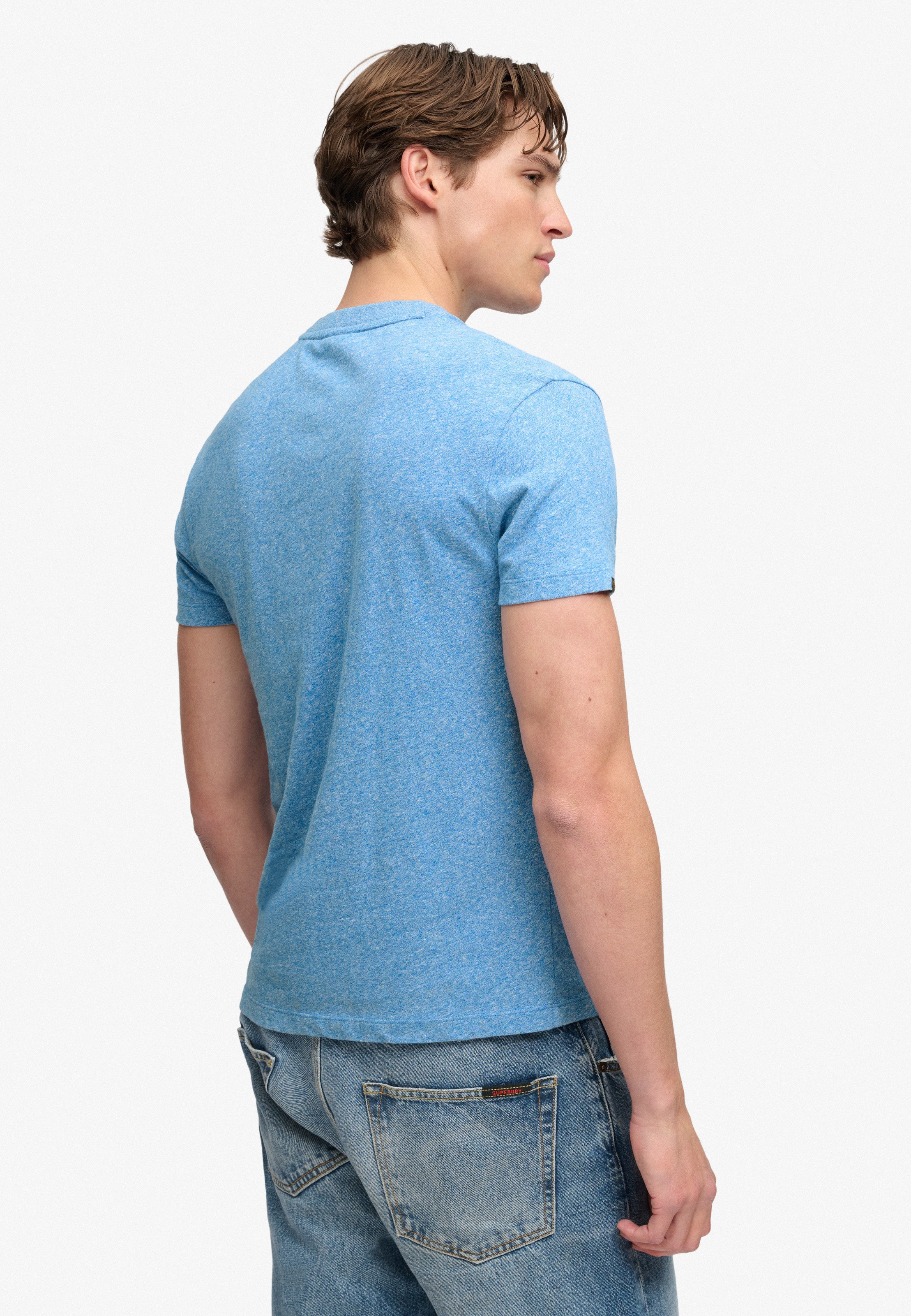Superdry Shirt à col rond »ESSENTIAL SERIF LOGO EMB TEE« coton, coupe régulière