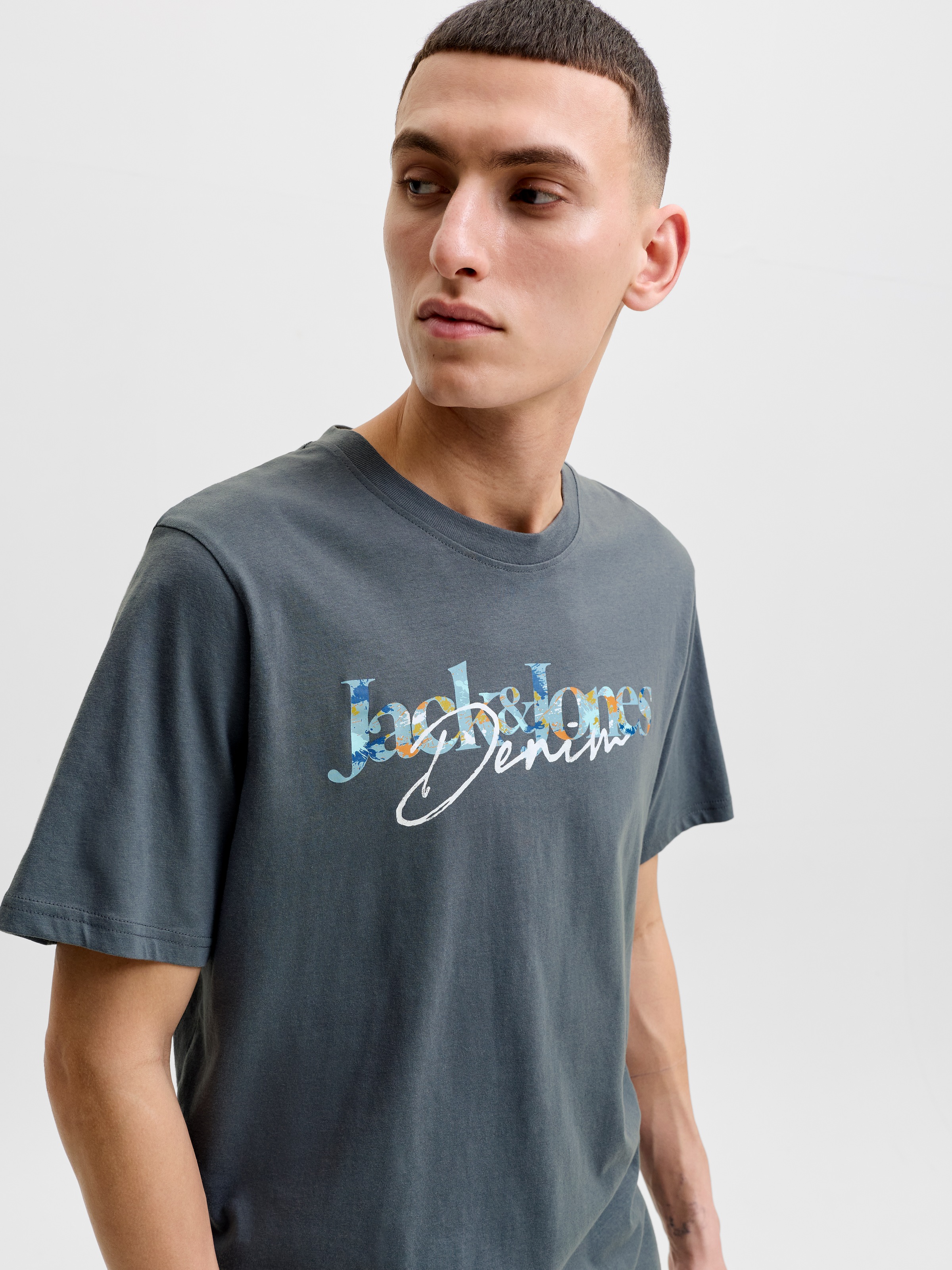 Jack & Jones Rundhalsshirt »JJTOM TEE SS CREW NECK SN« Baumwolle, regular fit