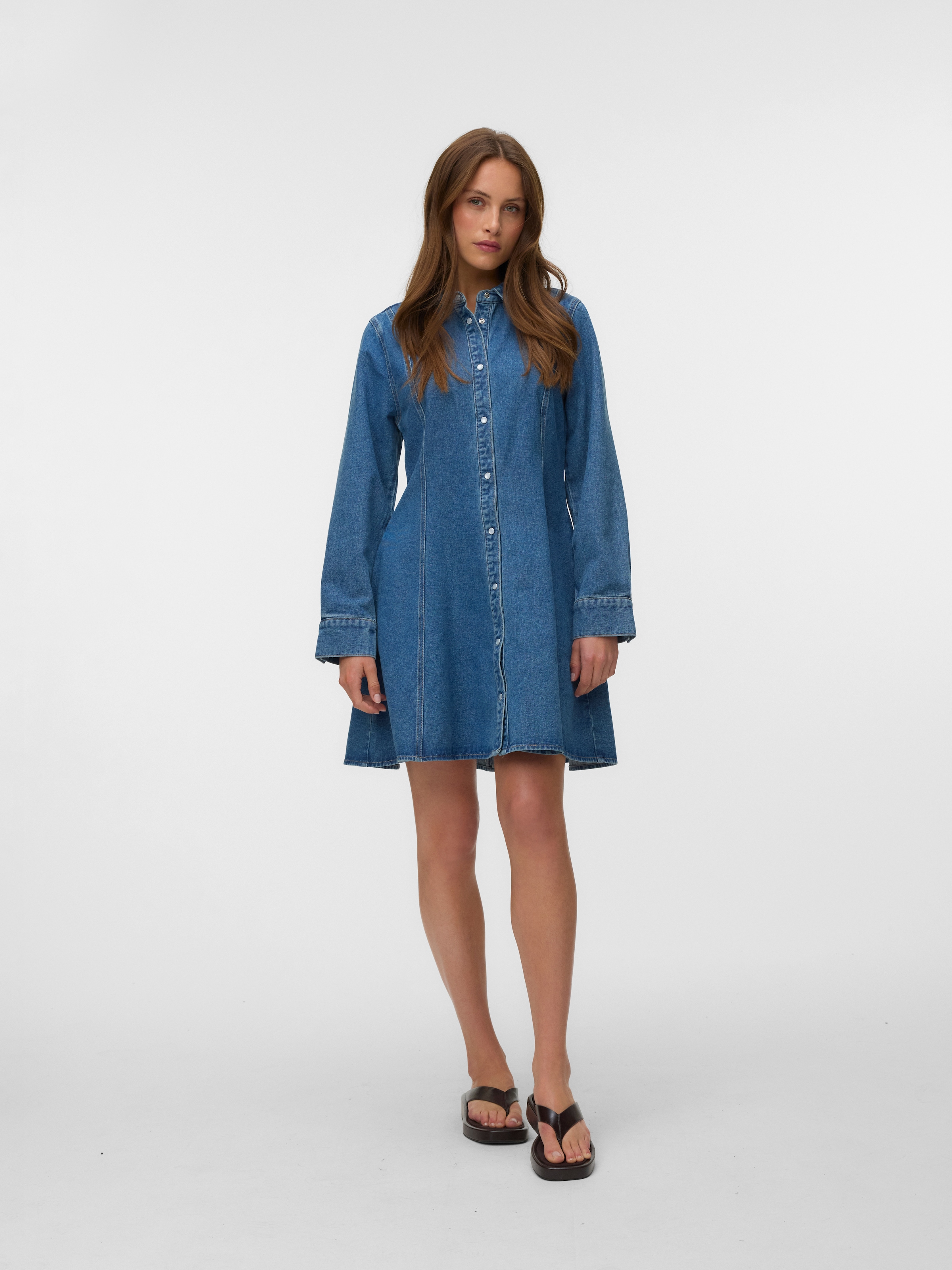 Vero Moda Robe en jean »VMJESSIE LS SHORT DENIM DRESS NOOS« mélange de coton
