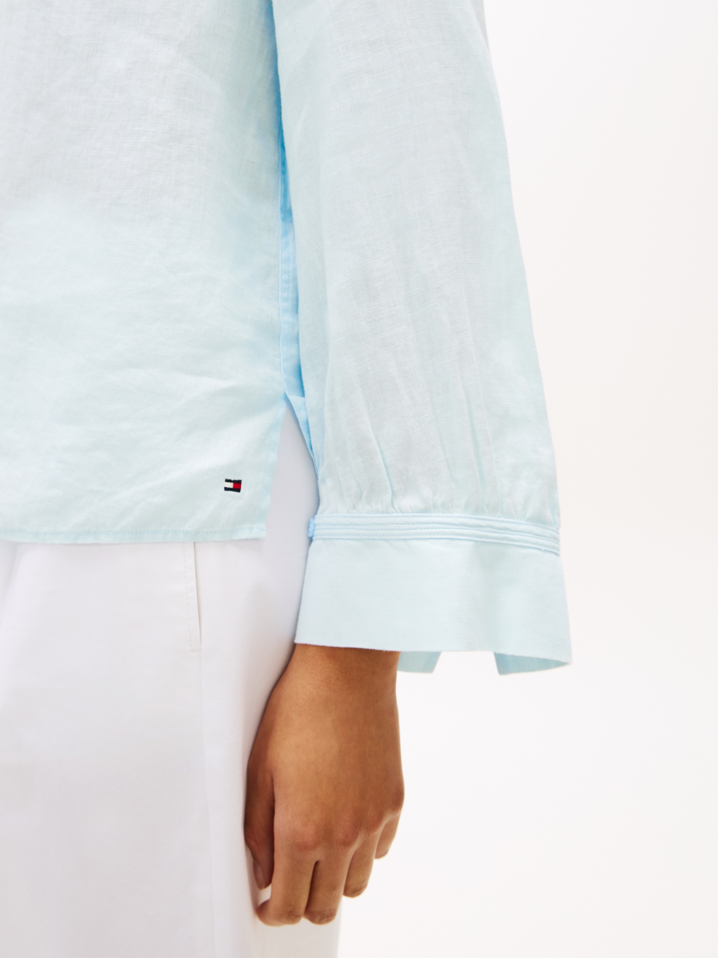Tommy Hilfiger Blouse à manches longues »ESSENTIAL LINEN V-NECK LONGSLEEVE BLOUSE« avec épaules froncées, coupe décontractée