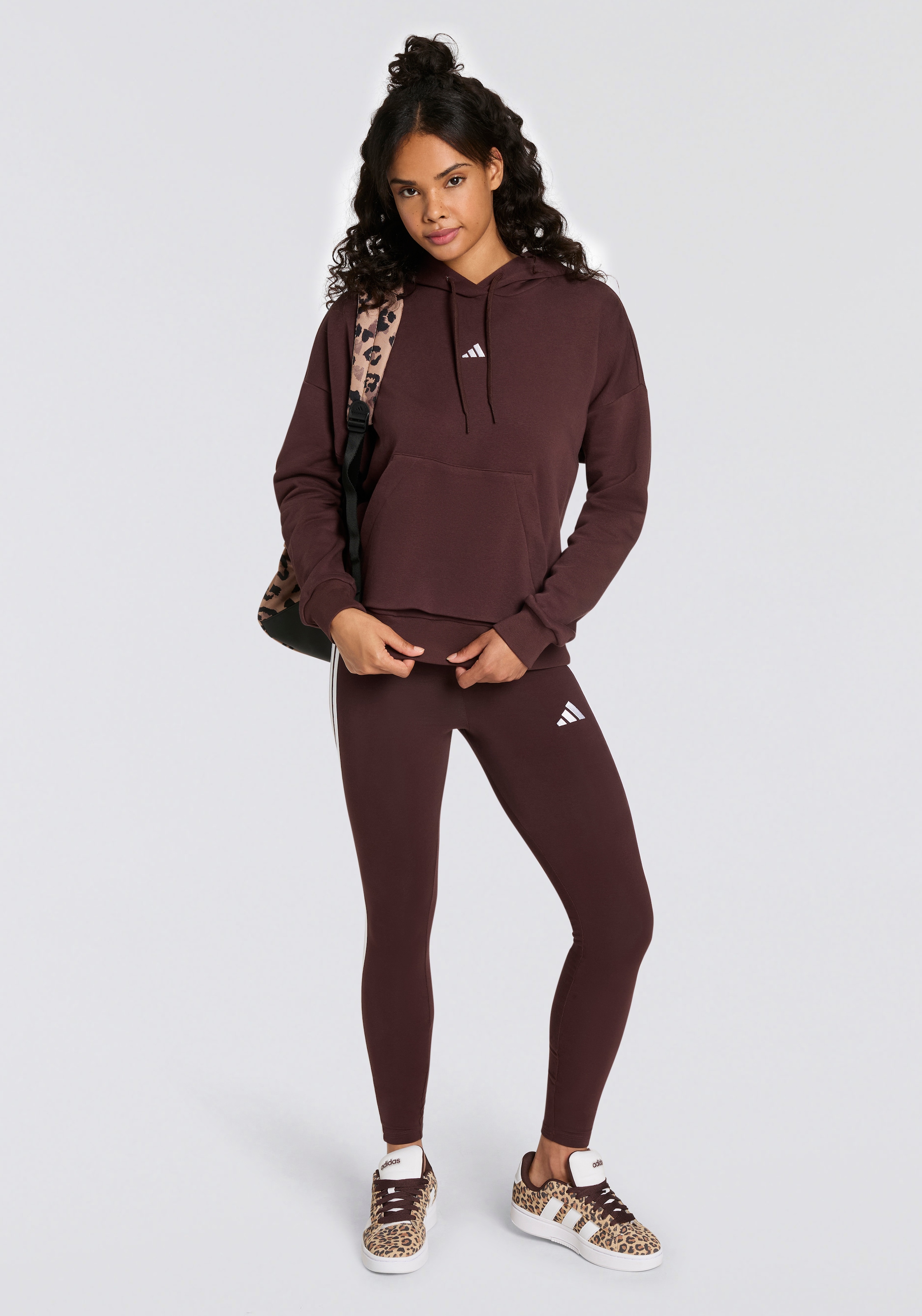 adidas Sportswear Sweat à capuche »ESSENTIALS SMALL LOGO FEEL COZY HOODIE«
