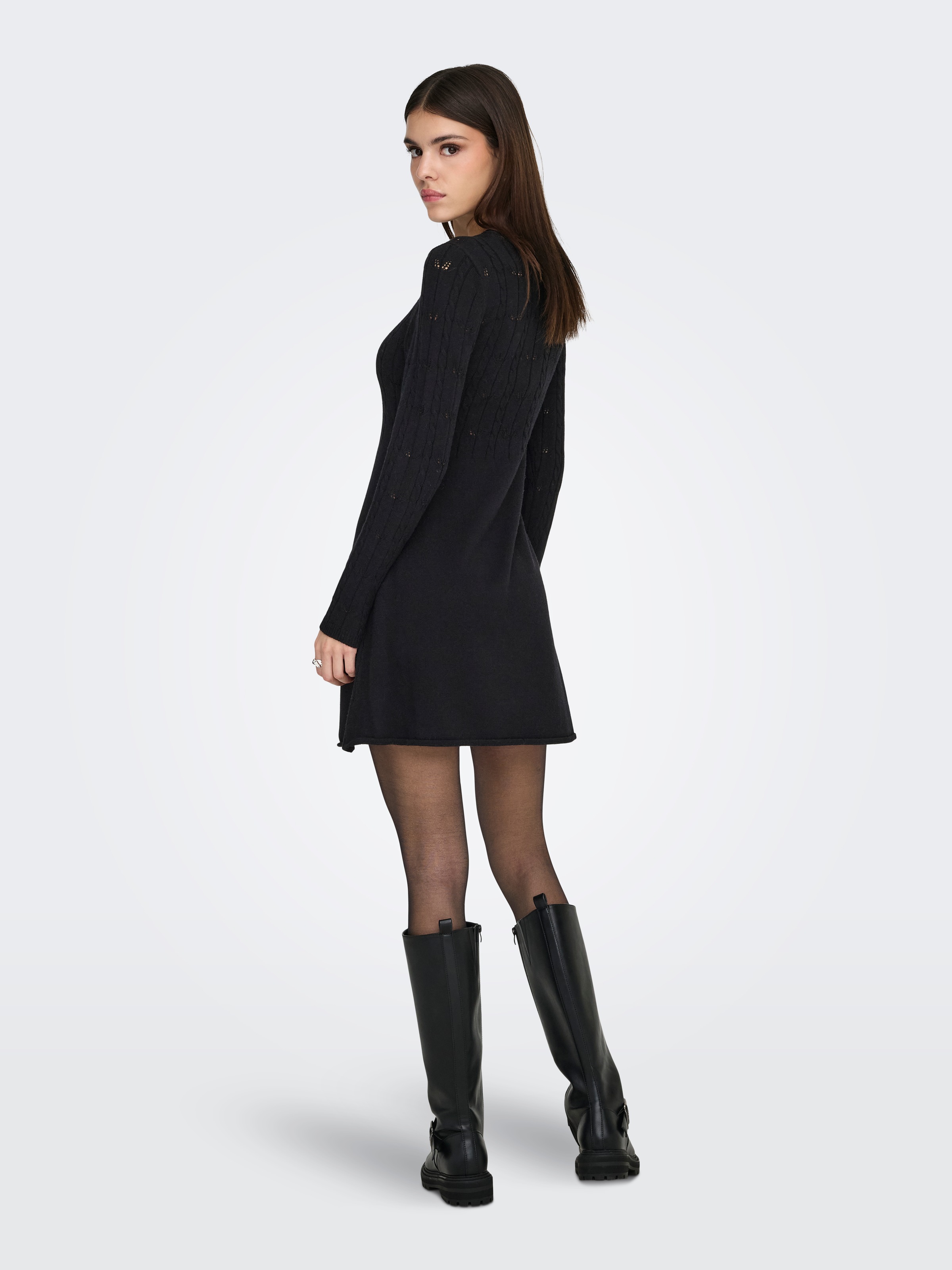 ONLY Strickkleid »ONLKATIA LIFE LS O-NECK CABL DRES EX KNT« Viskosemischung, regular fit, Rundhals