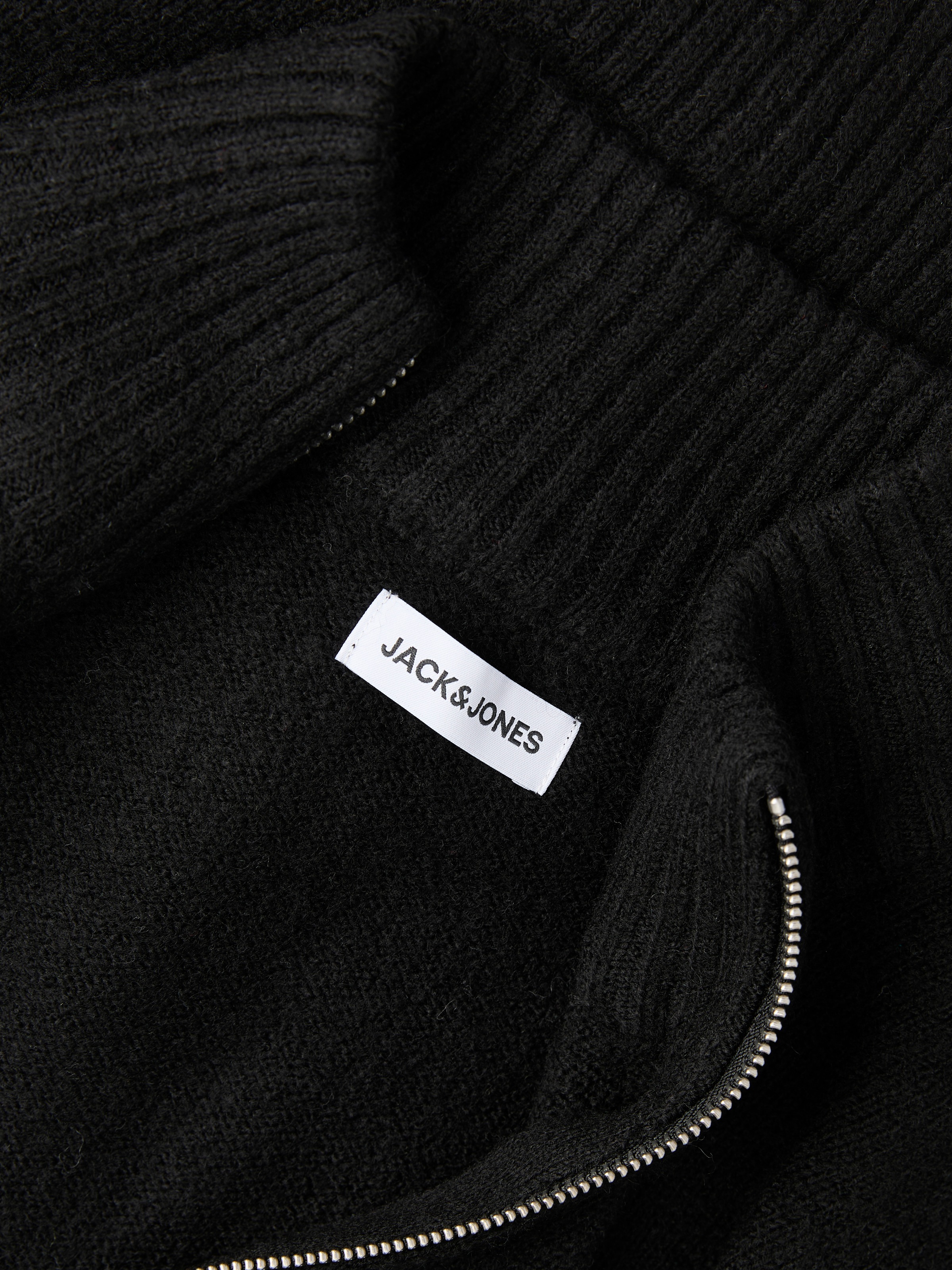 Jack & Jones PlusSize Strickjacke »JJSOHO OLLIE KNIT HIGH NECK ZIP C SN PLS« Materialmix, locker geschnitten