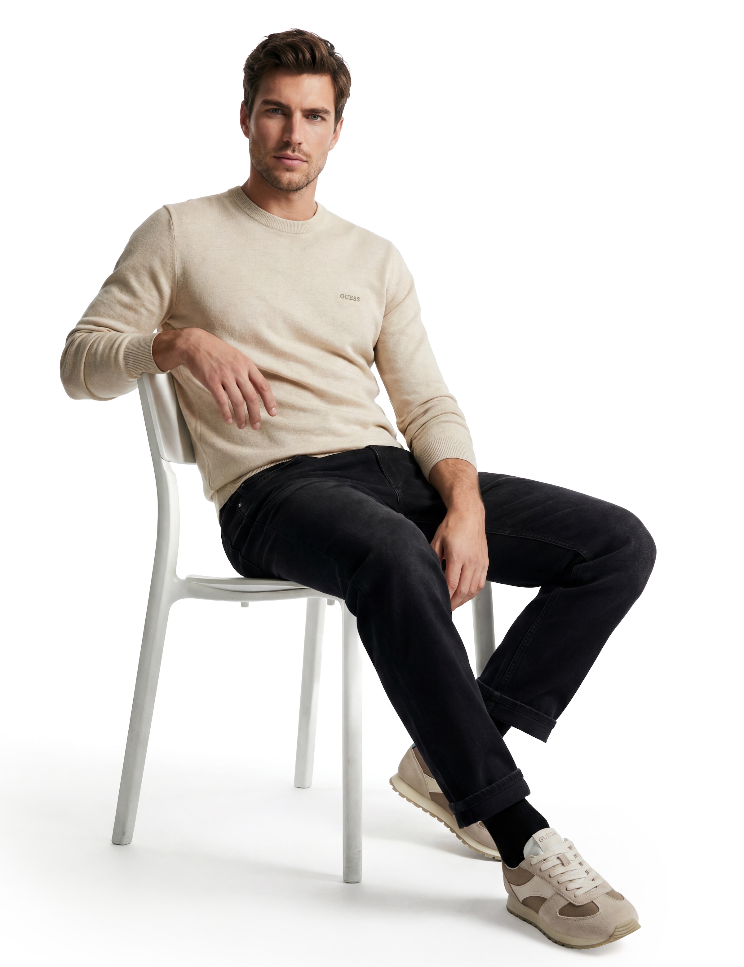 Guess Pull en tricot »MARCOS« Col rond, maille fine avec teneur en laine et soie, coupe régulière