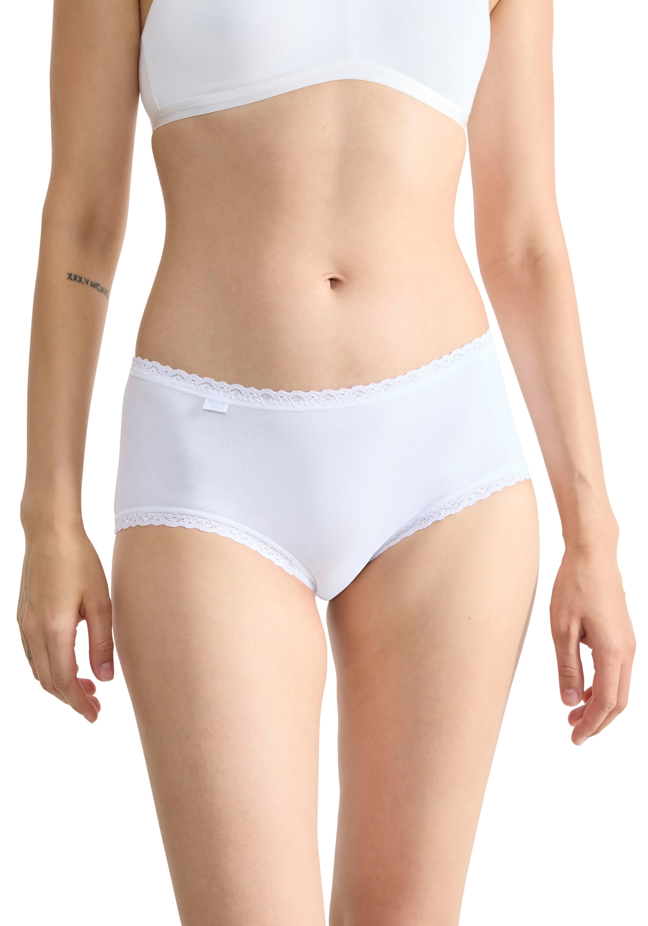 sloggi Midislip »24/7 Cotton Lace« 3er Pack,  mit zarter Spitze, Baumwollmischung. blickdicht, hüftiger Schnitt