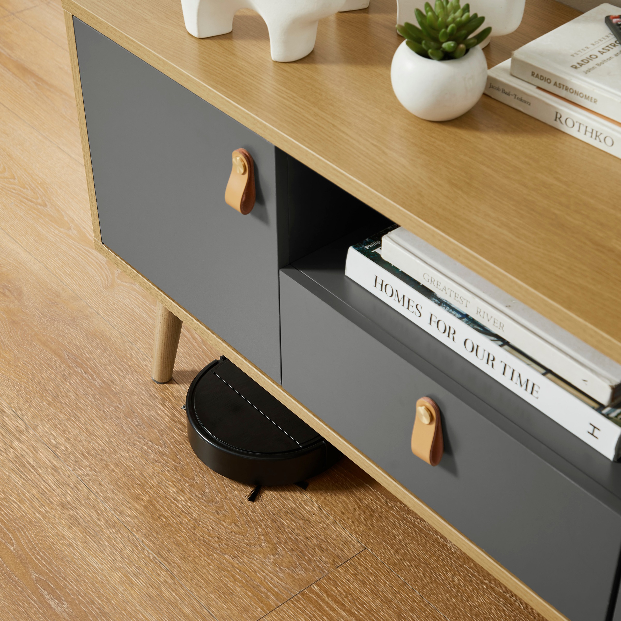 Leonique TV-Board »Avril« Korpus aus Melamin & MDF, ABS-Kunststoff Kanten, Soft-Close-Funktion