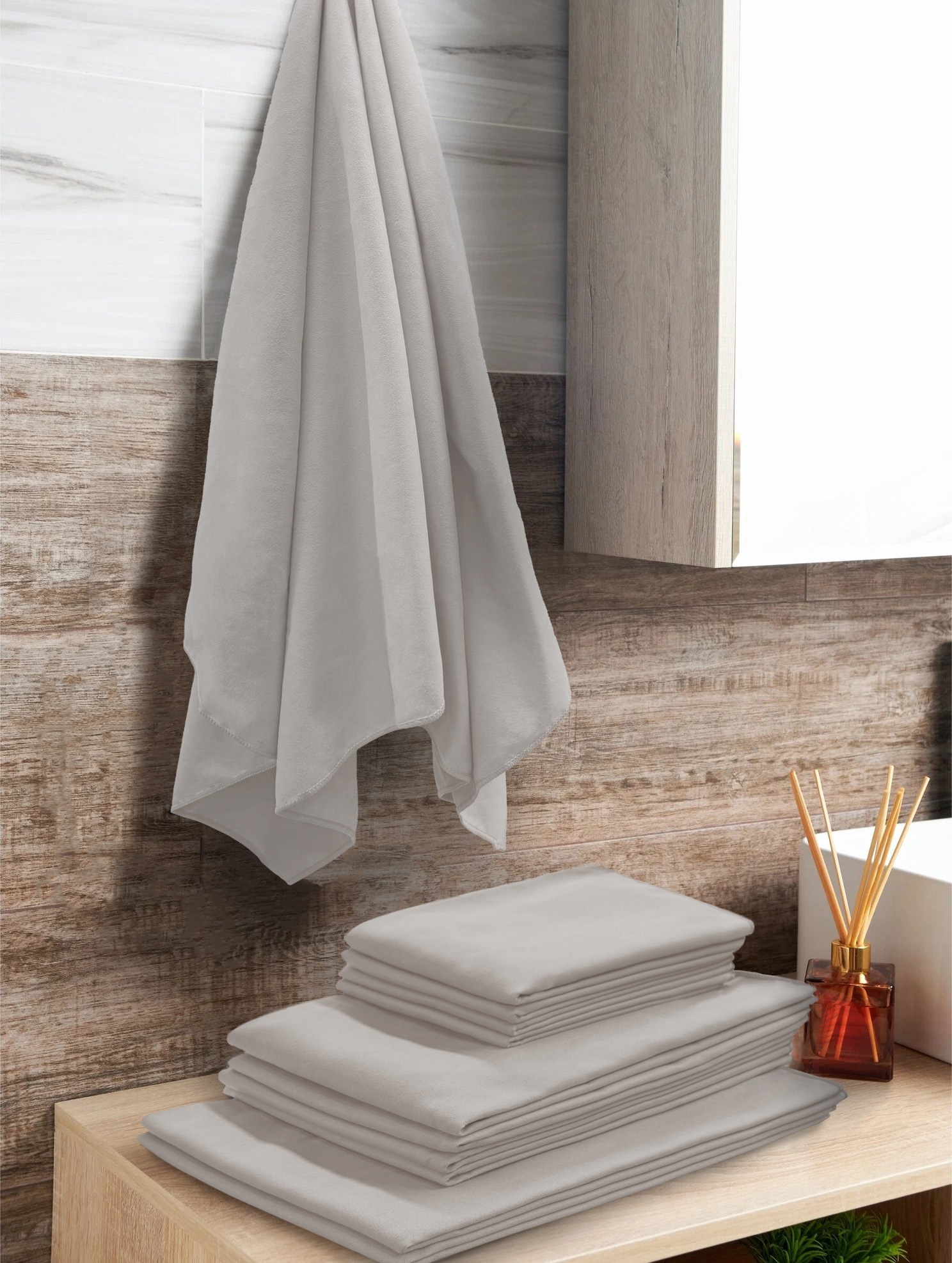 my home Handtücher »Xavi, 4 Teile, ideal als Sporthandtuch, Reisehandtuch, Strandtuch« diverse Grössen, sehr leicht, kompakt, schnelltrocknend, Mikrofaser