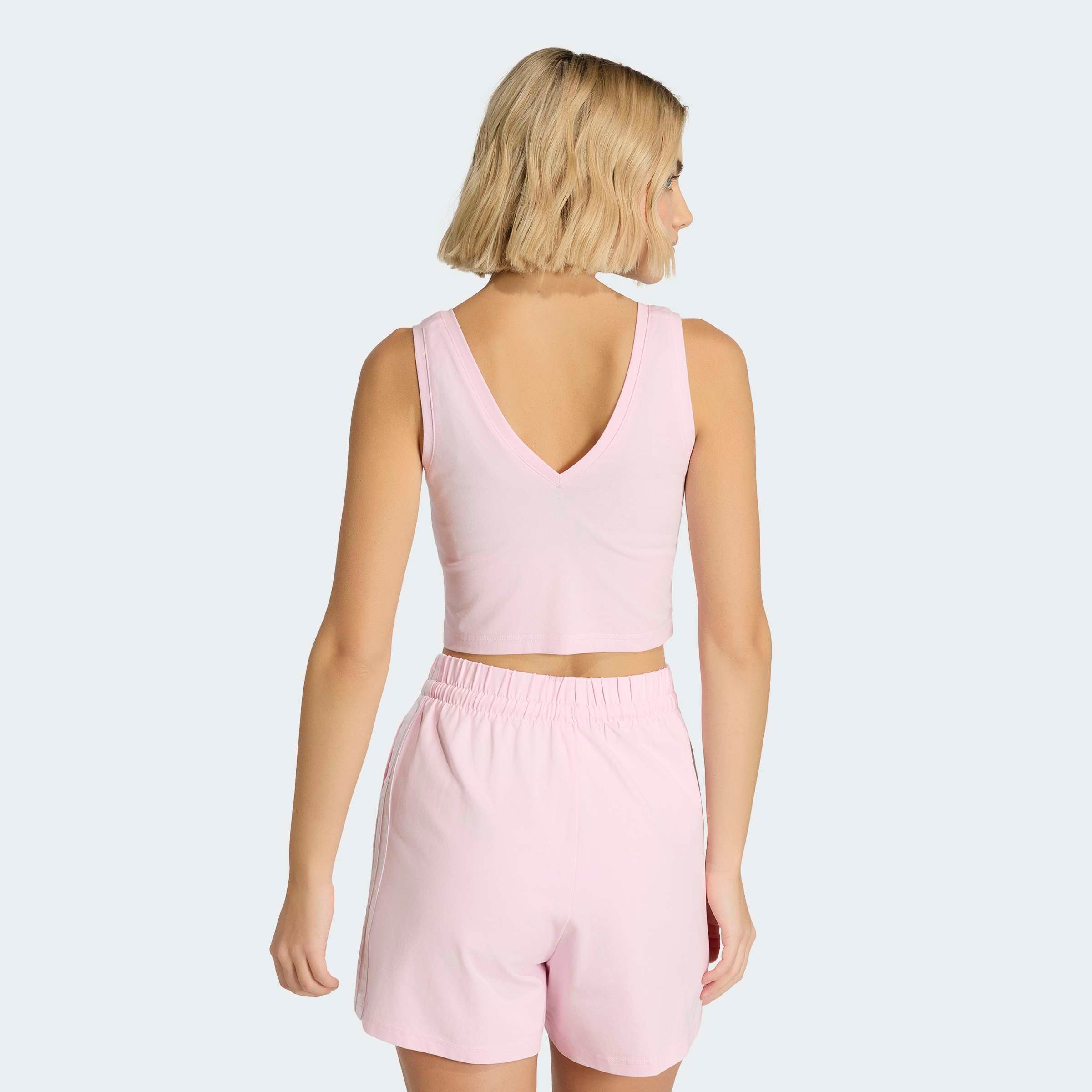 adidas Sportswear Tanktop »ESSENTIALS SMALL LOGO COTTON LIFESTYLE« schmale Passform, leichtes und luftiges Design