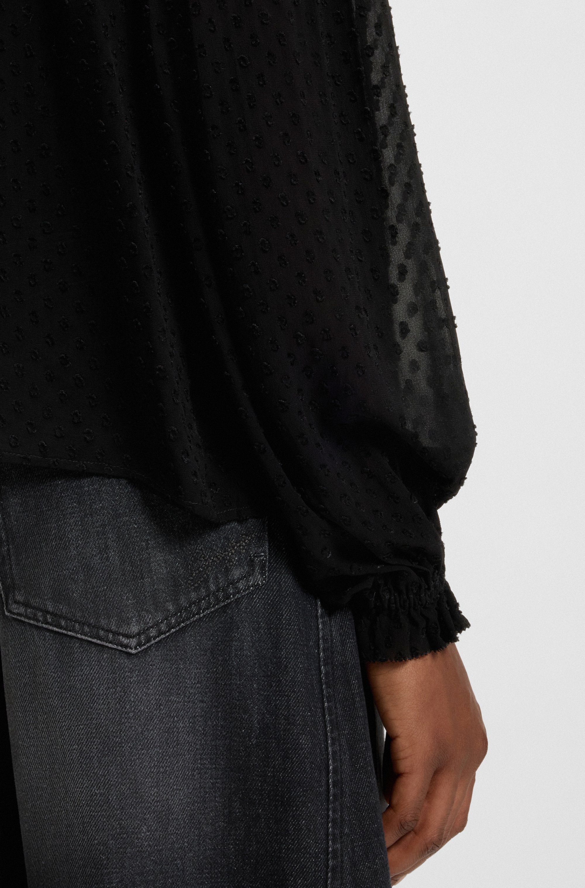 BOSS ORANGE Blouse à manches longues »Benvylla Premium Damenmode« mit Rüschenbesatz, Stehkragen