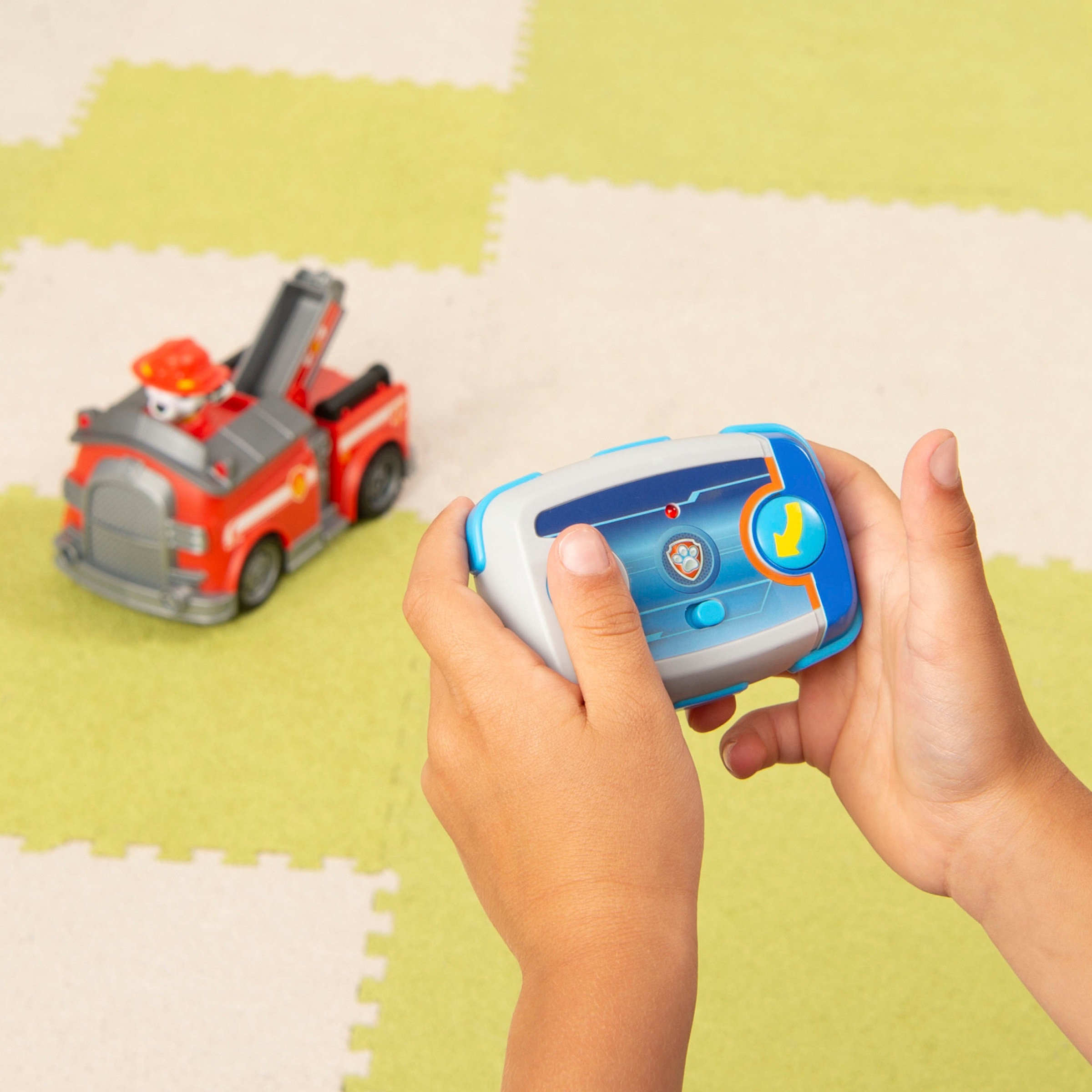 Spin Master Voiture RC »Paw Patrol - RC Marshall« inklusive Fernbedienung