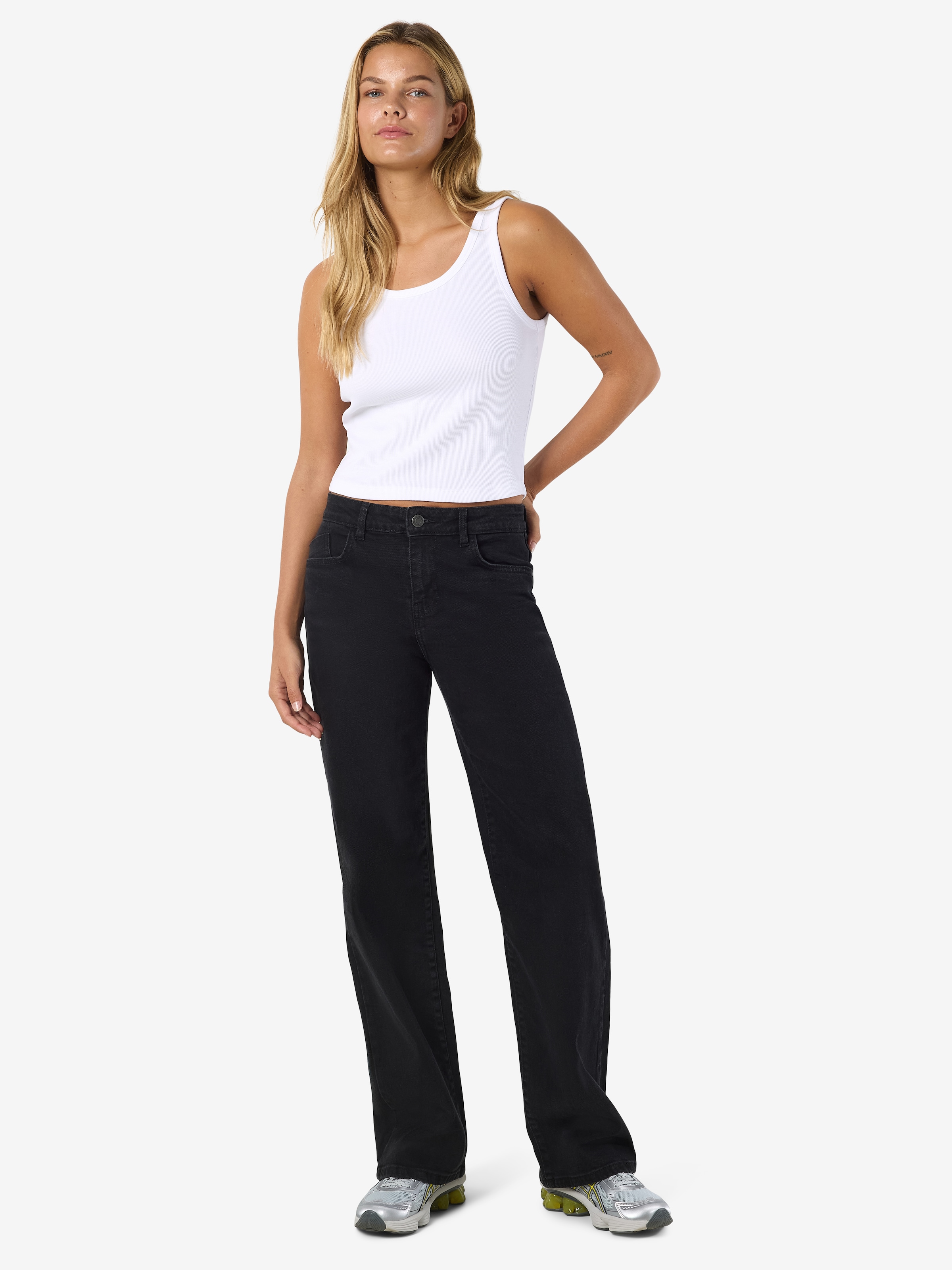 Noisy may Jeans droit »NMYOLANDA NW WIDE JEANS BLACK NOOS« extra lang
