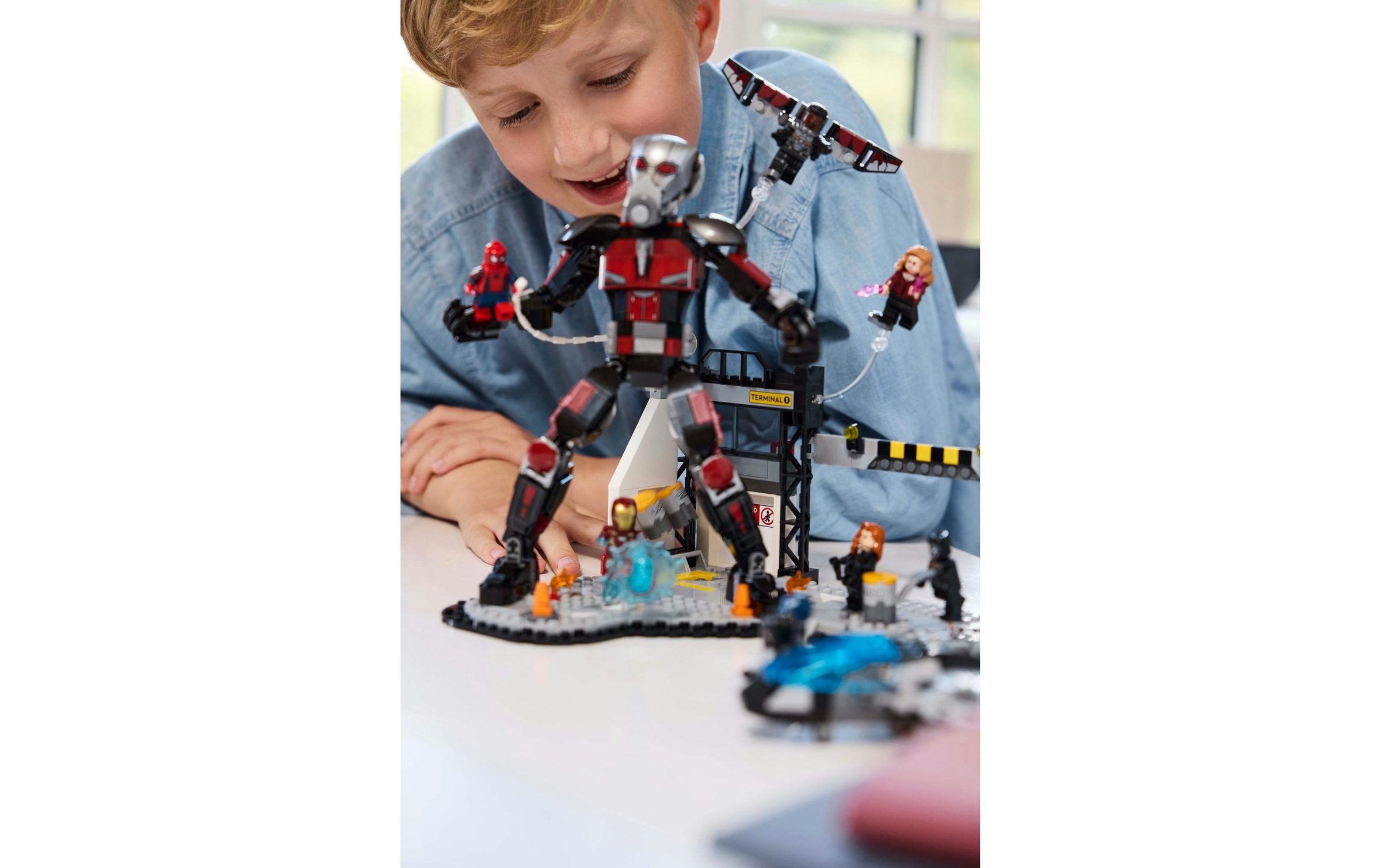 LEGO® Spielbausteine »Marvel Captain America: Civil War 76314«