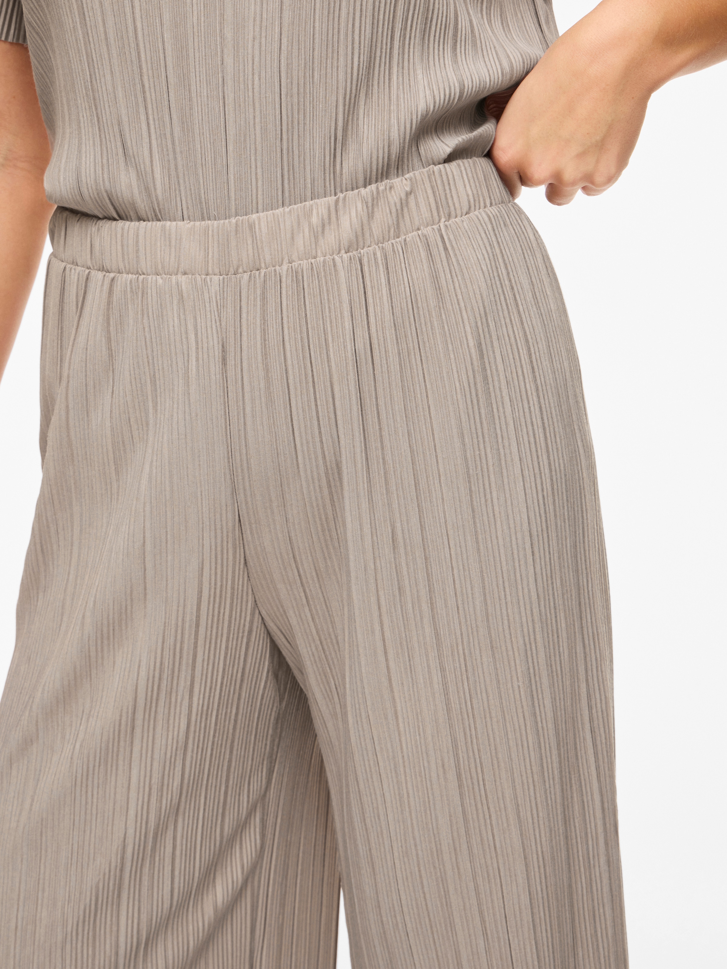 Vila Pantalon à enfiler »VIPLISA HW LOOSE PANTS - NOOS«  pantalon d'été, aspect plissé