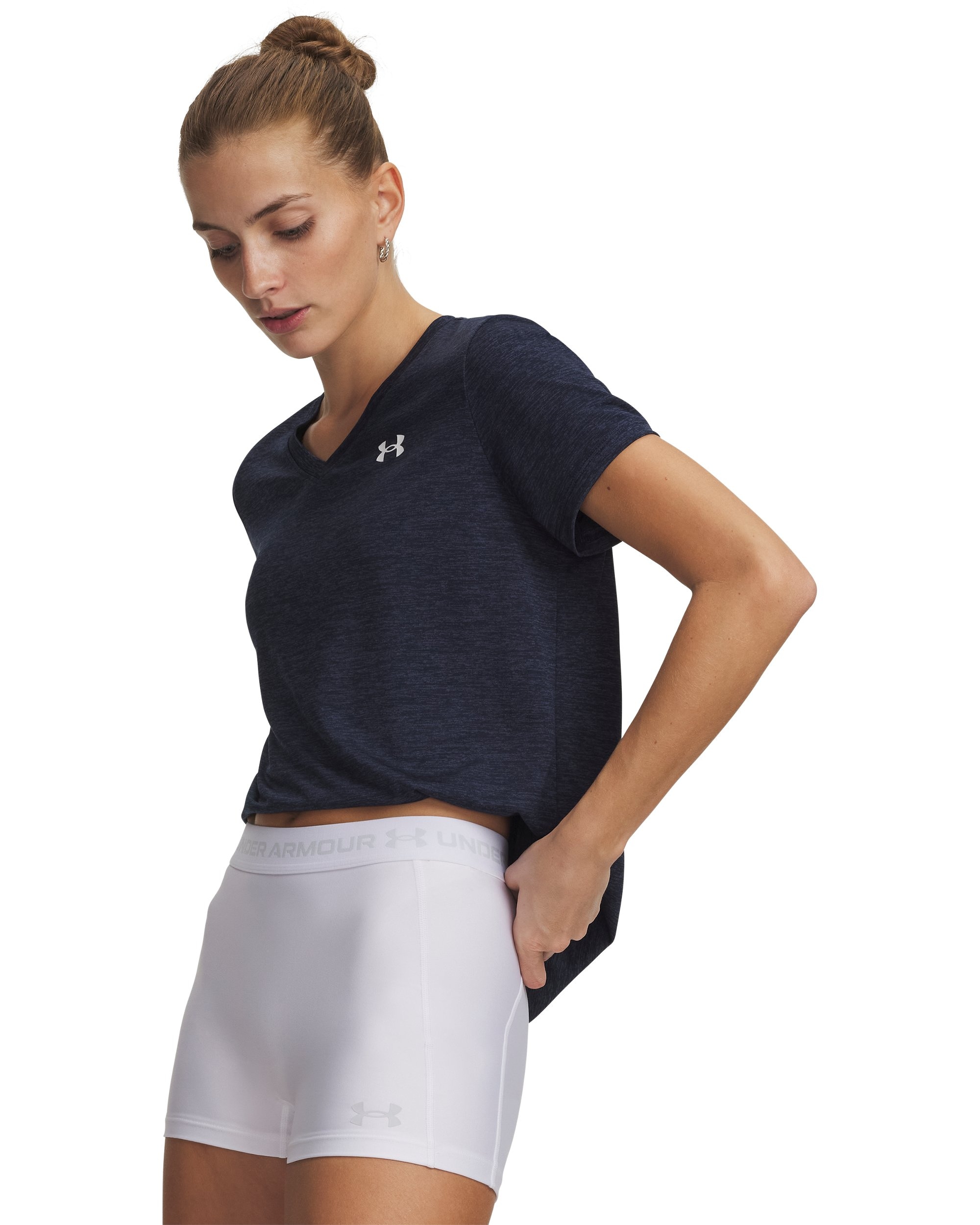 Under Armour® Trainingsshirt »TECH SSV- TWIST« mit V-Ausschnitt, Kurzarm-Design, schnell trocknend, atmungsaktiv