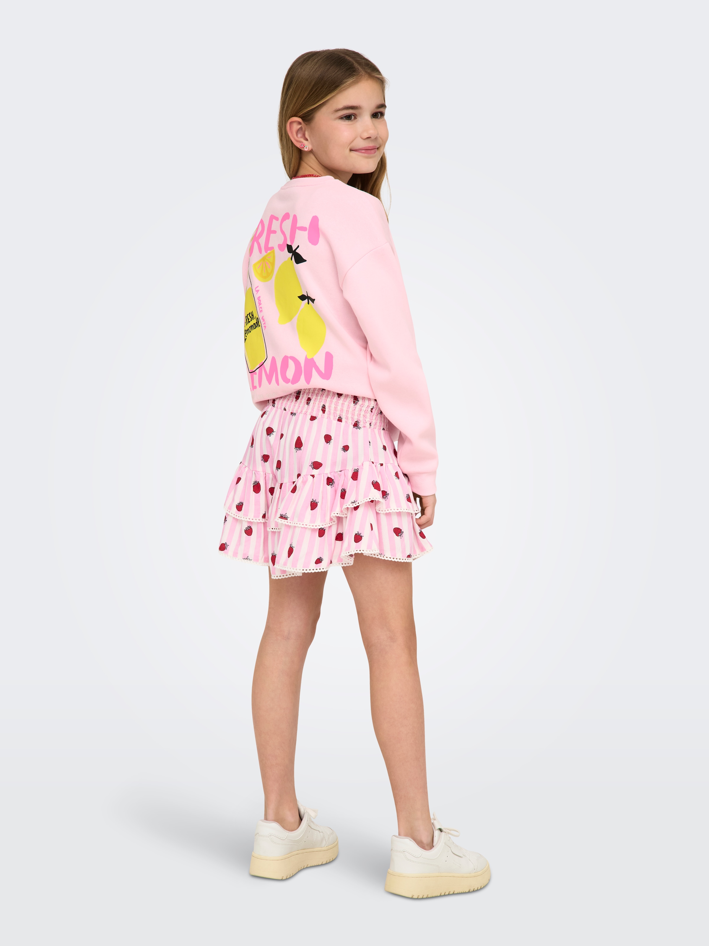 KIDS ONLY Jupe d'été »KOGGLOW LIFE TAPED EDGE SKORT AOP WVN« 1 avec superbes volants à bordure en dentelle discrète
