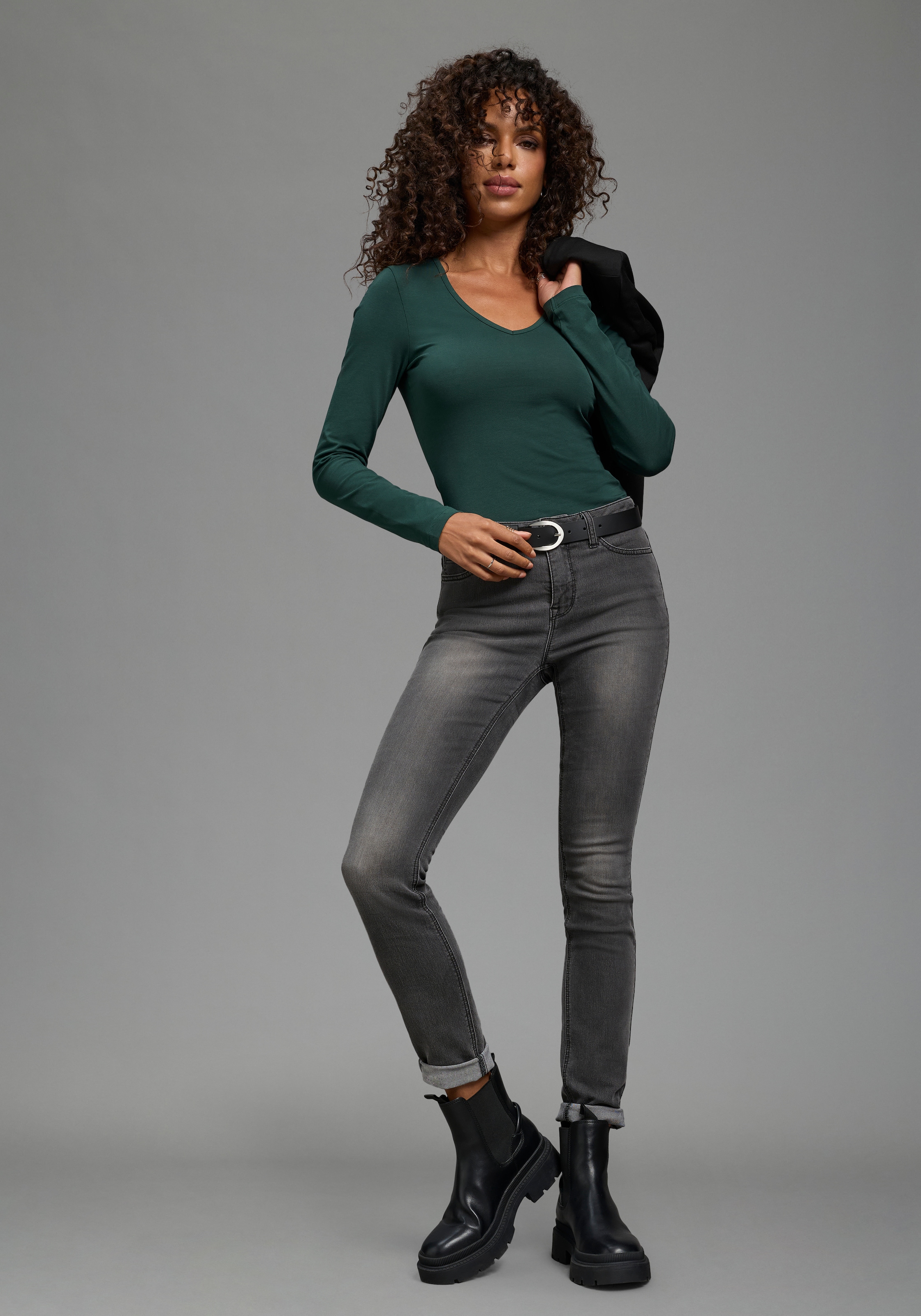 Laura Scott Body à manches longues avec col en V, coupe ajustée, design uni