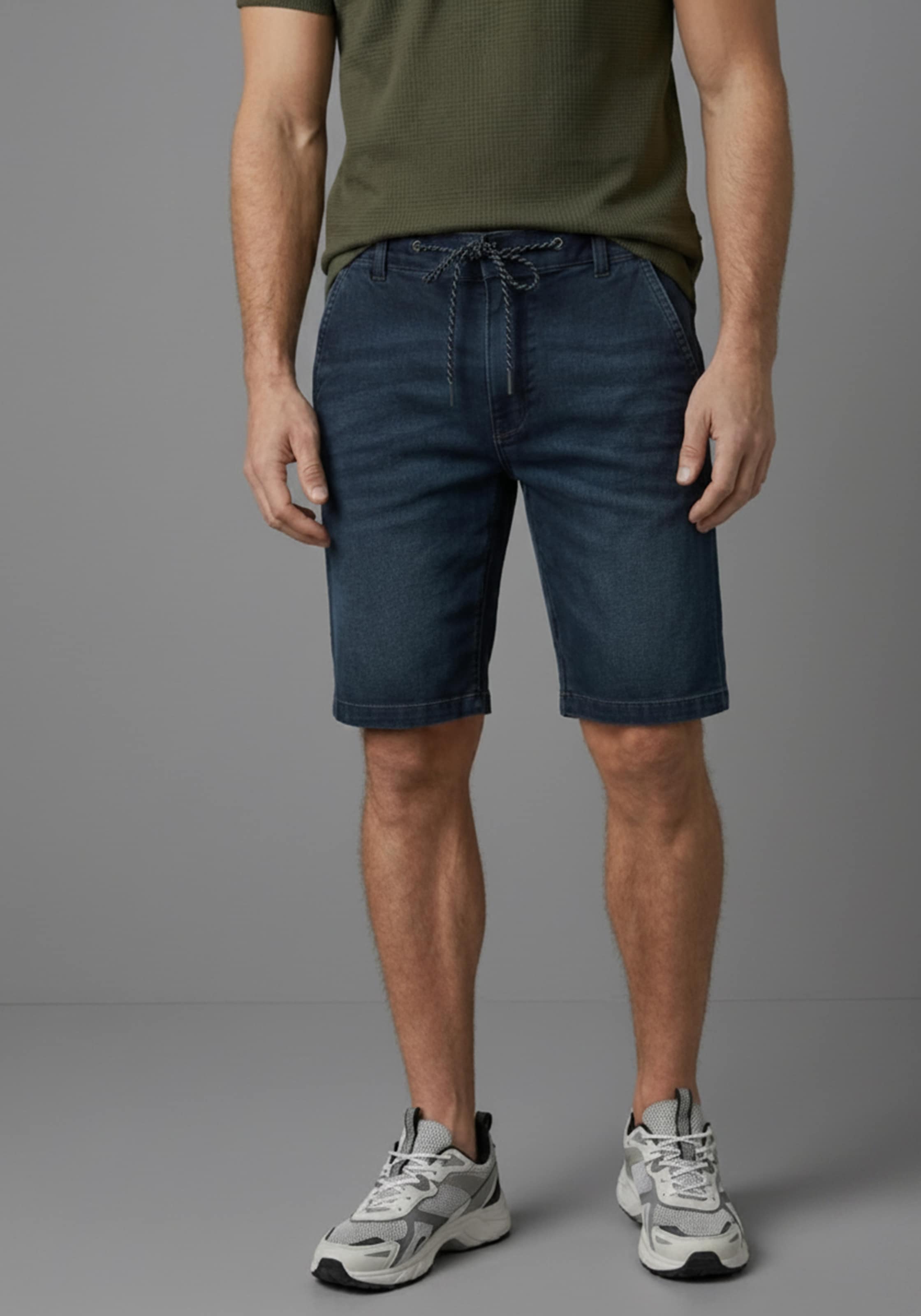 Arizona Bermuda en jean jogging Regular Fit, gerades Bein, niedrige Leibhöhe, mit Kordelzug