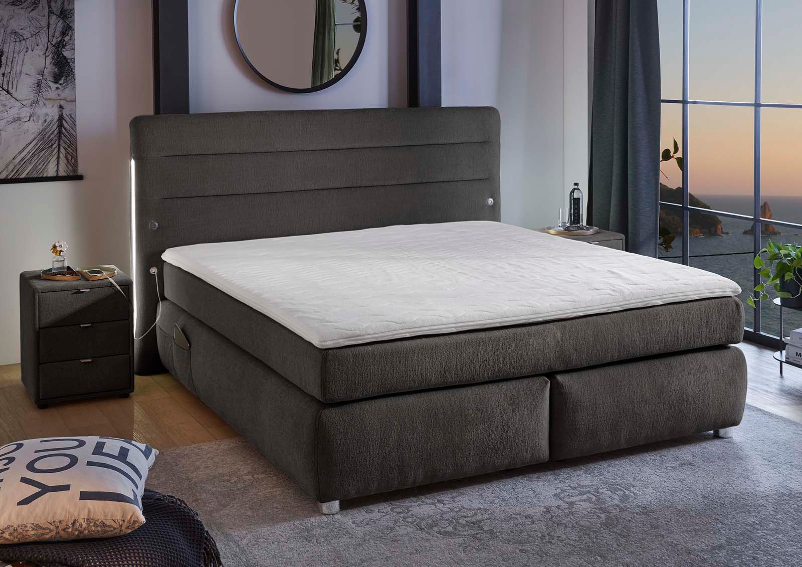 Jockenhöfer Gruppe Lit boxspring »Livia« incluant éclairage LED, 4 ports de charge USB, matelas TTFK 7 zones