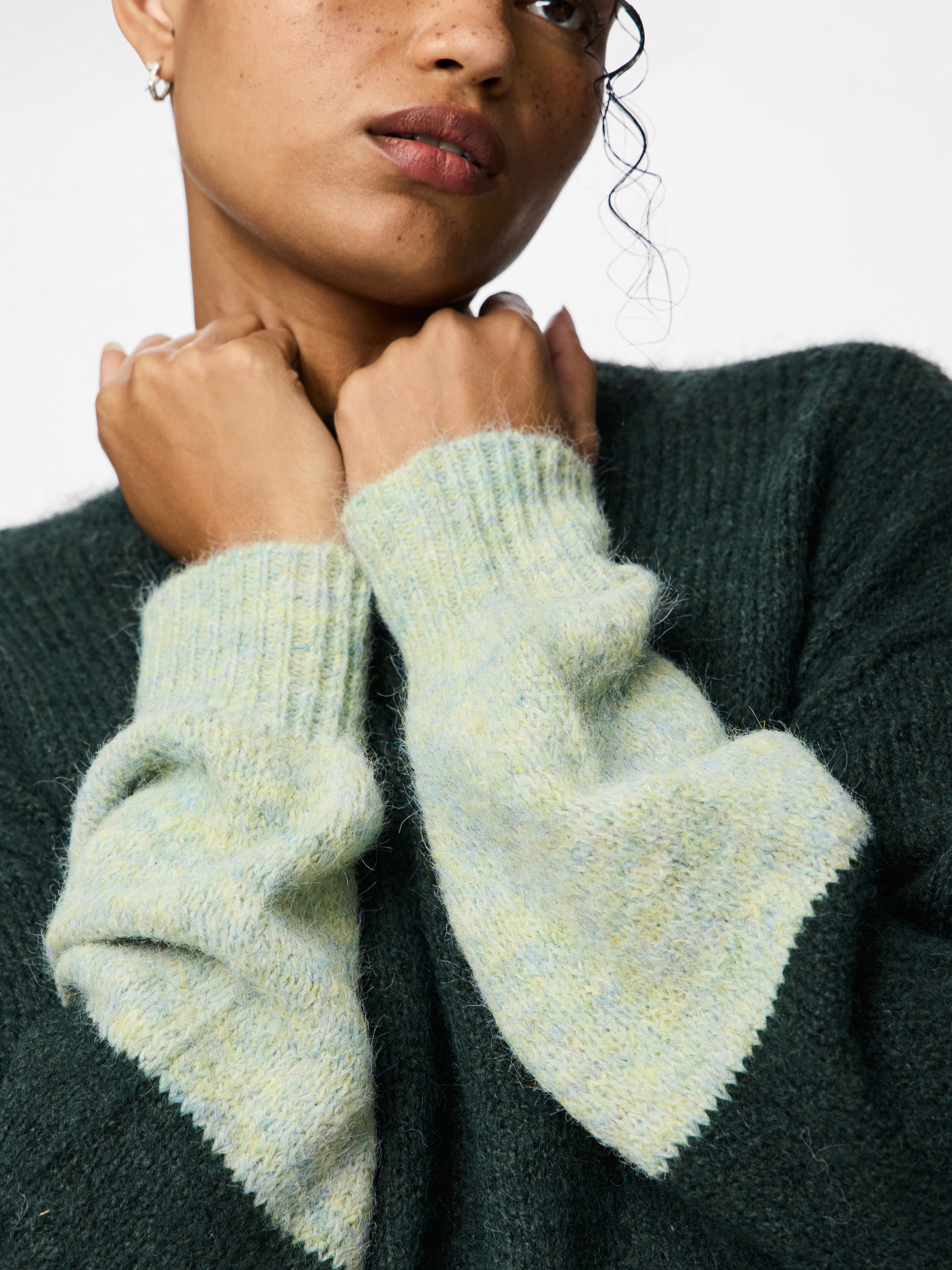 pieces Pull à col rond »PCIVY LS O-NECK COLOR BLOCK KNIT PWP BC«, Colorblock Design
