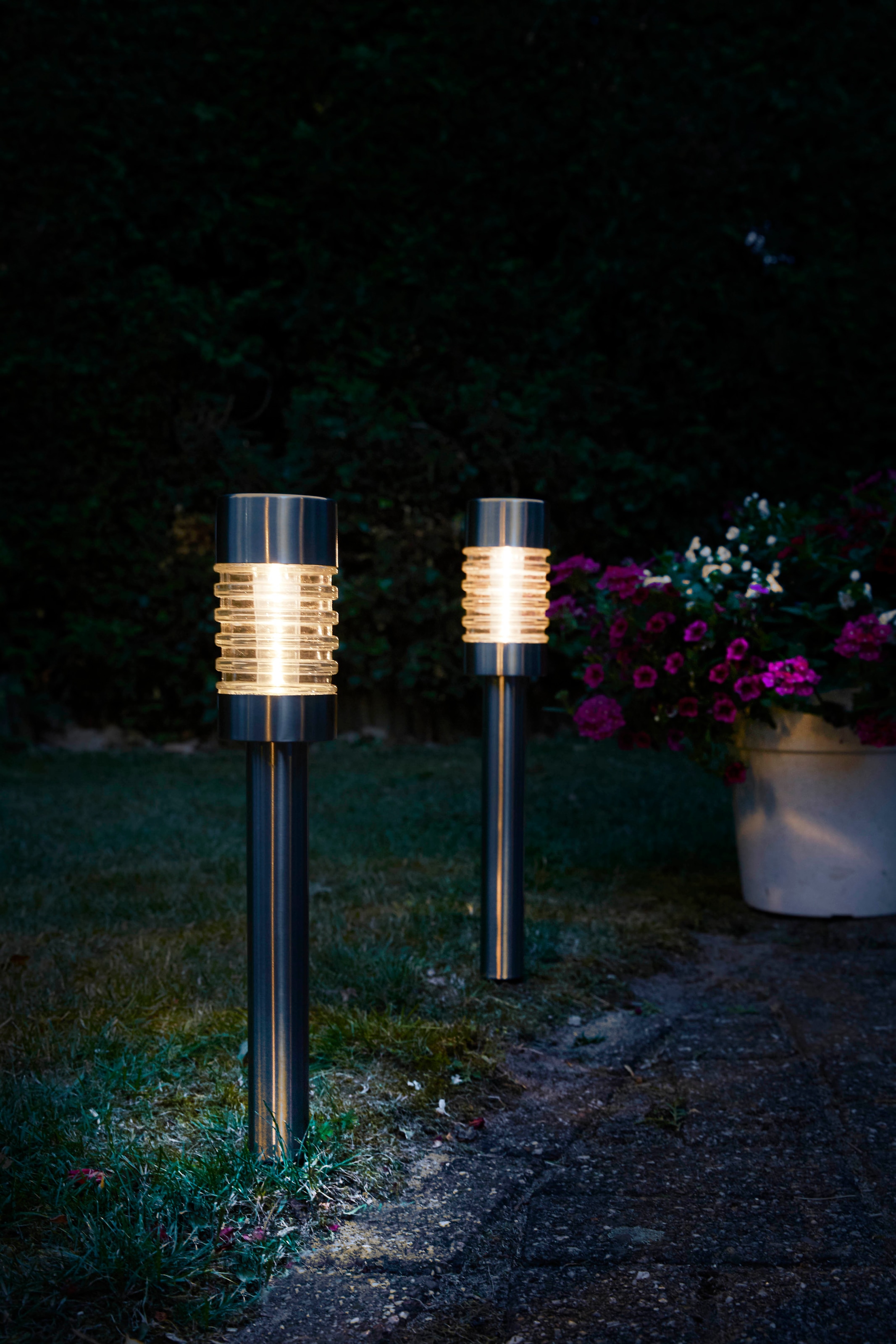 LUXFORM Gartenleuchte »Solar-Gartenleuchten - Torino - 2 Stück - Silber« LED-Modul 2 Stk. Ganzjährig Solar