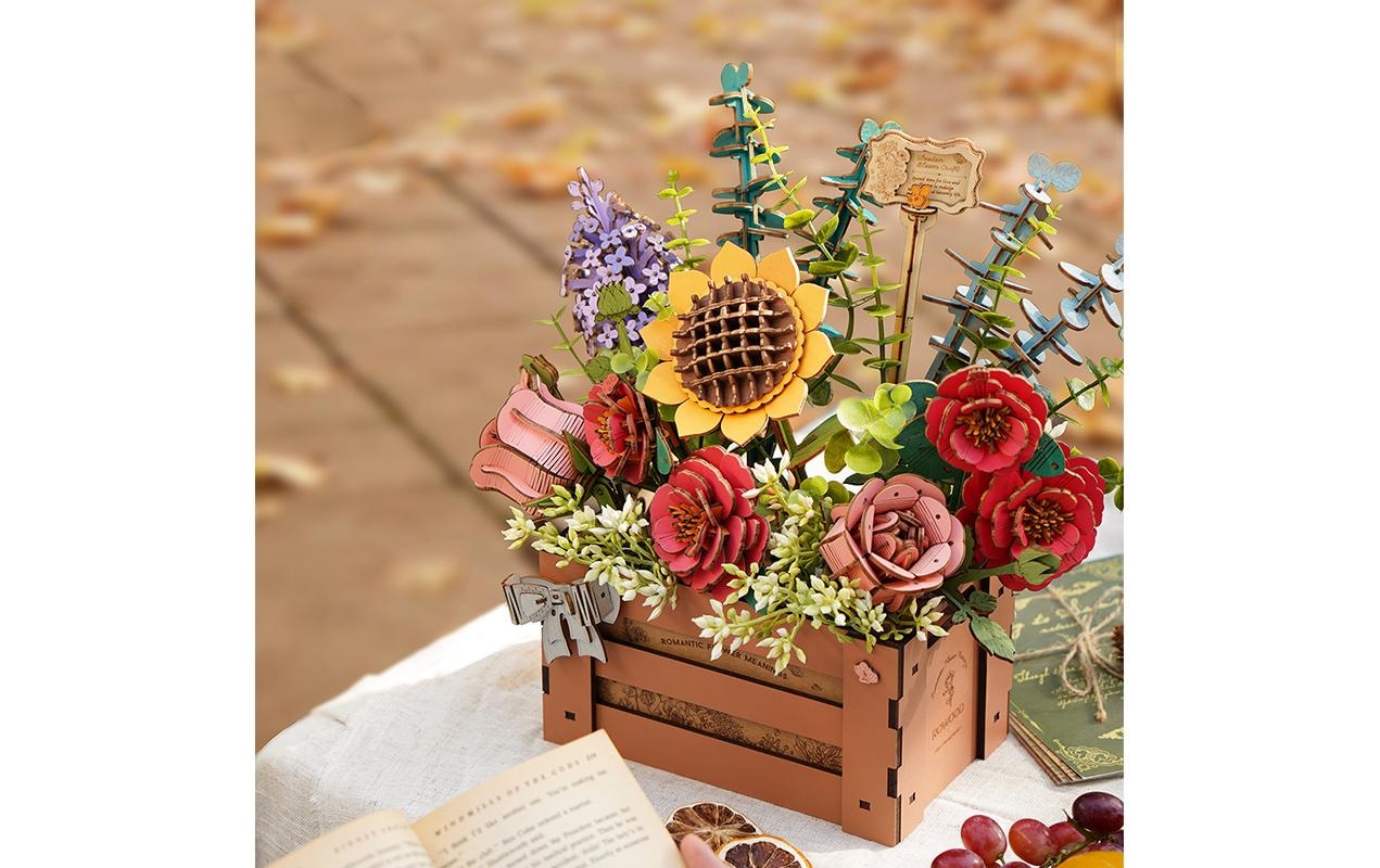   Modellbausatz »RoboTime Blumenkiste Holz«