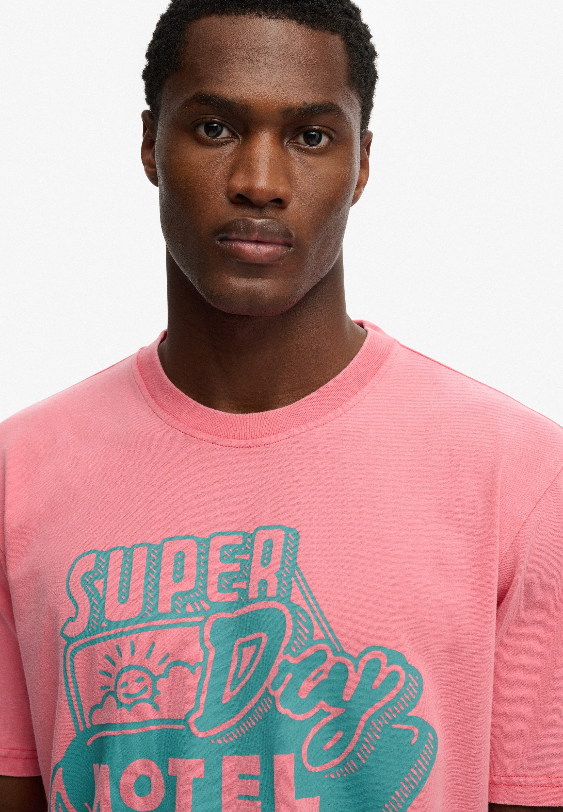 Superdry Shirt à col rond »ROADSIDE TRADE LOOSE TEE« Loose Fit, en coton et jersey simple, avec imprimé, facile d'entretien