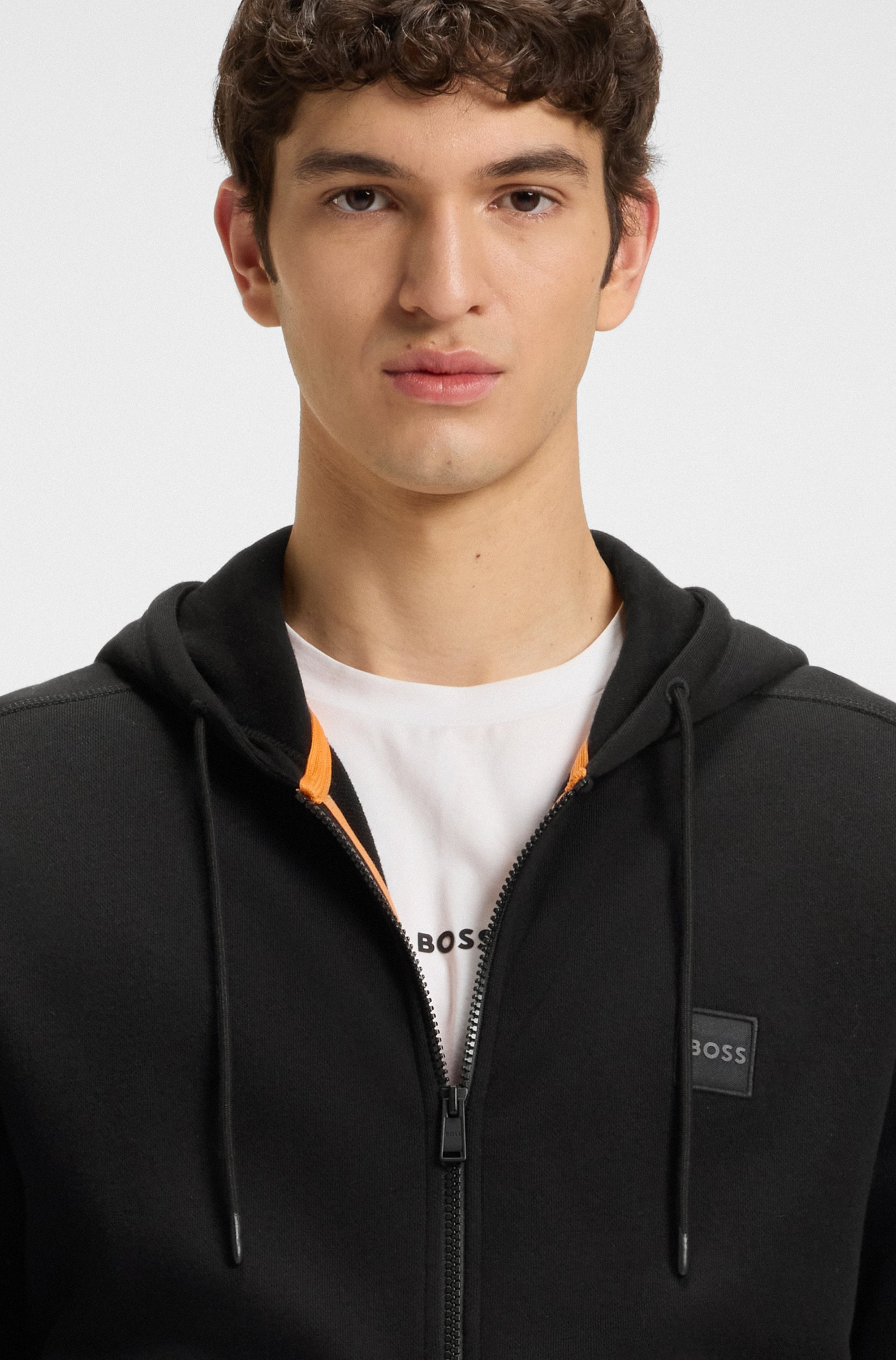 BOSS ORANGE Sweat à capuche »Zetalky« mit Kängurutasche