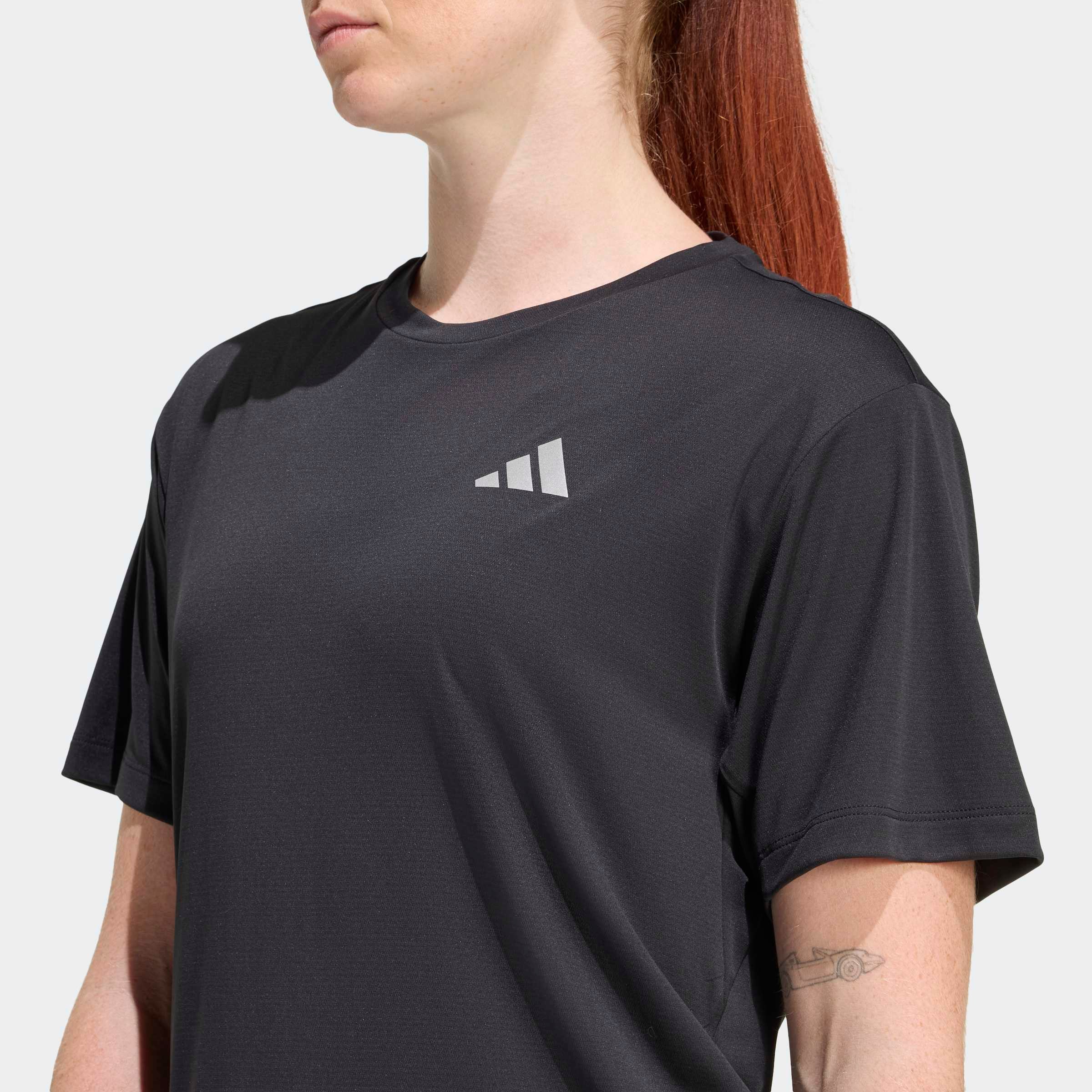 adidas Performance Laufshirt »RUN ESS TEE W« mit climacool® Technologie, ohne Verschluss
