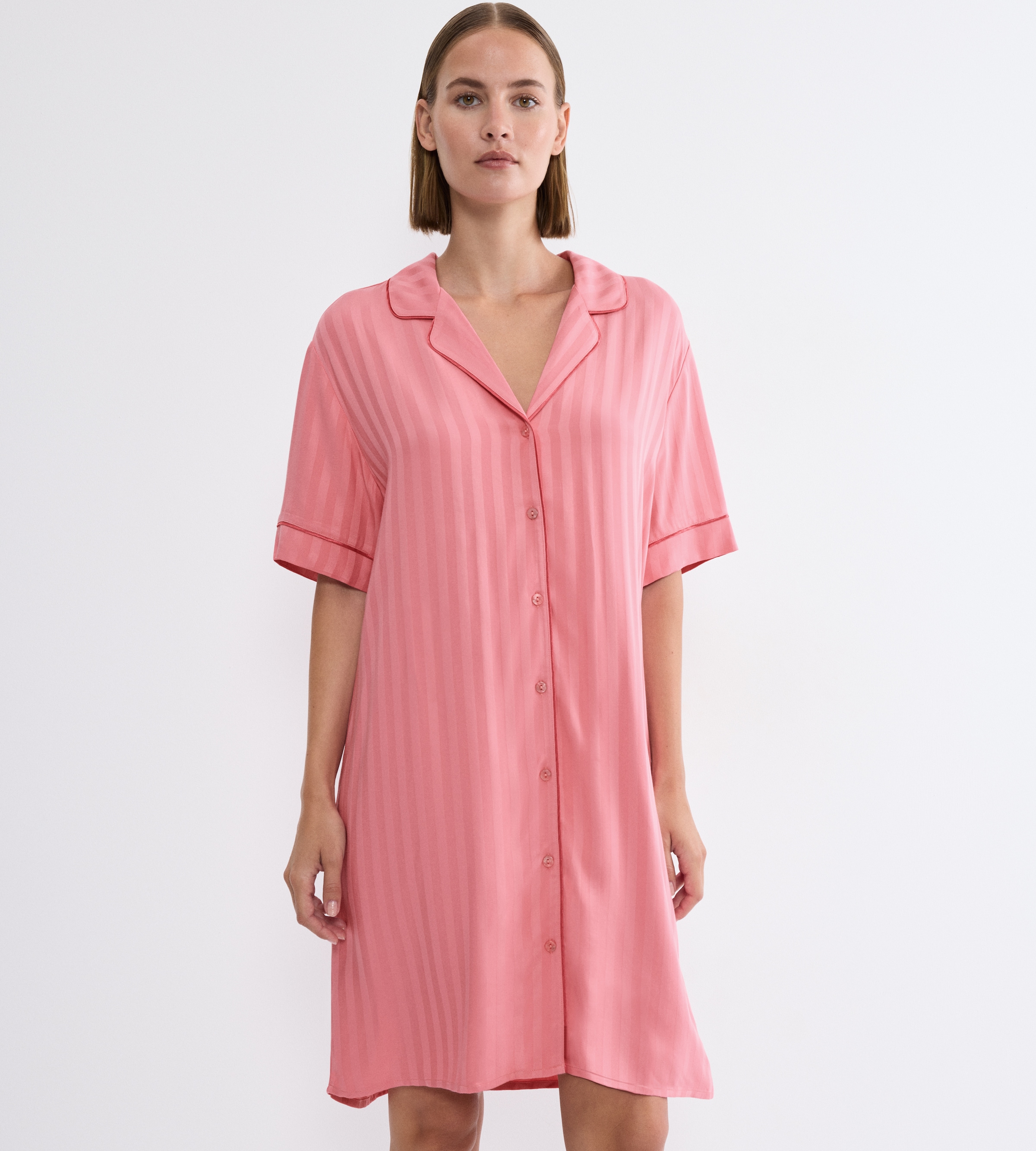 Triumph Nachthemd »Amourette Jacquard NDW SSL« elegant und weich