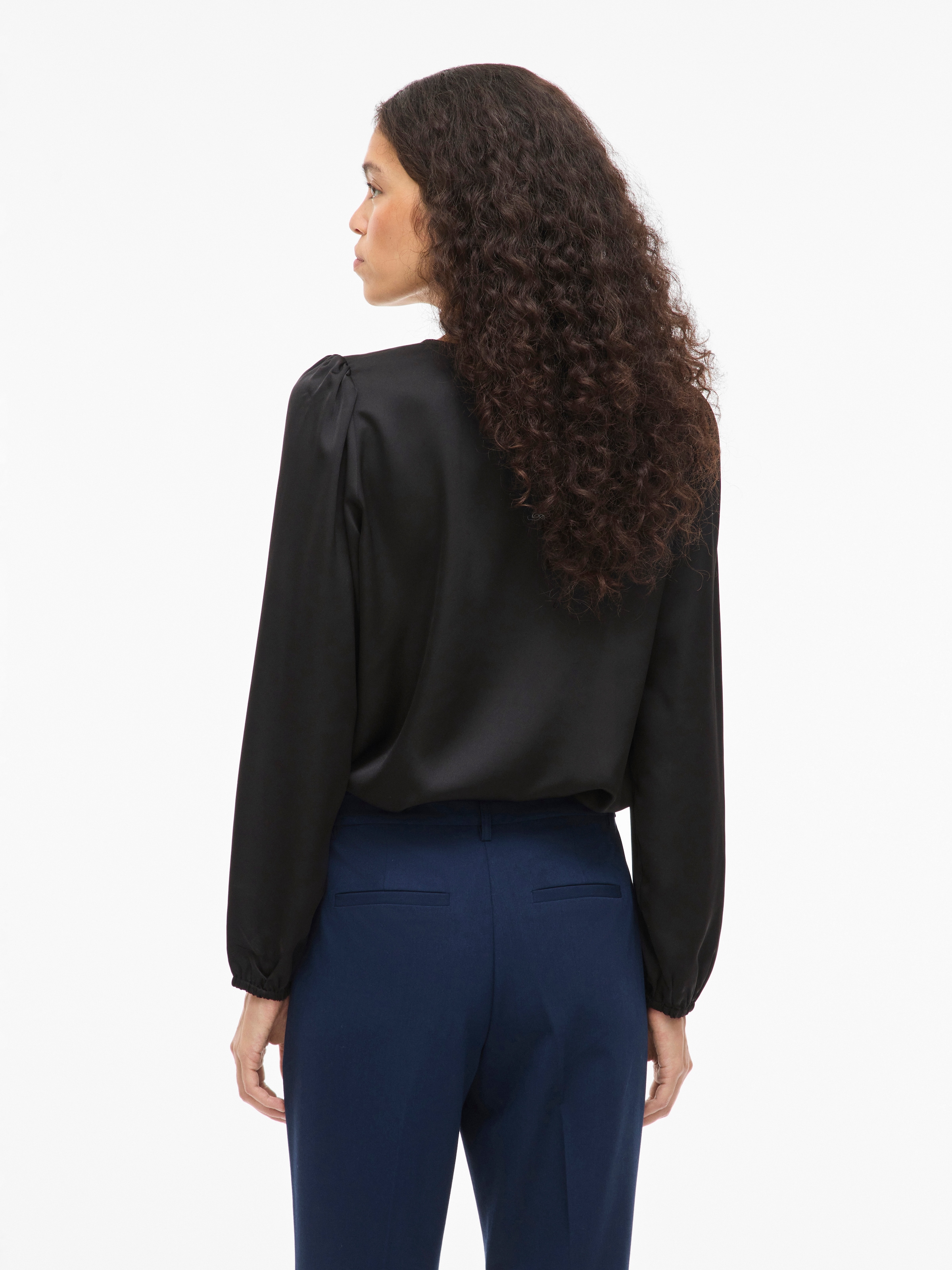Vila T-shirt à manches longues »VIELLETTE L/S SMOCK SATIN TOP - NOOS« Kunstfaser, regular fit