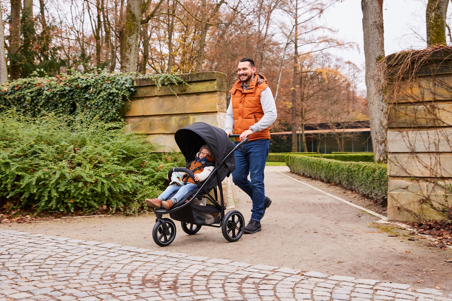 Hauck Kinder-Buggy »Dreiradbuggy, Rapid 3 Air, black« 22 kg mit schwenk/feststellbarem Vorderrad; Lufträder; bis 22 kg belastbar