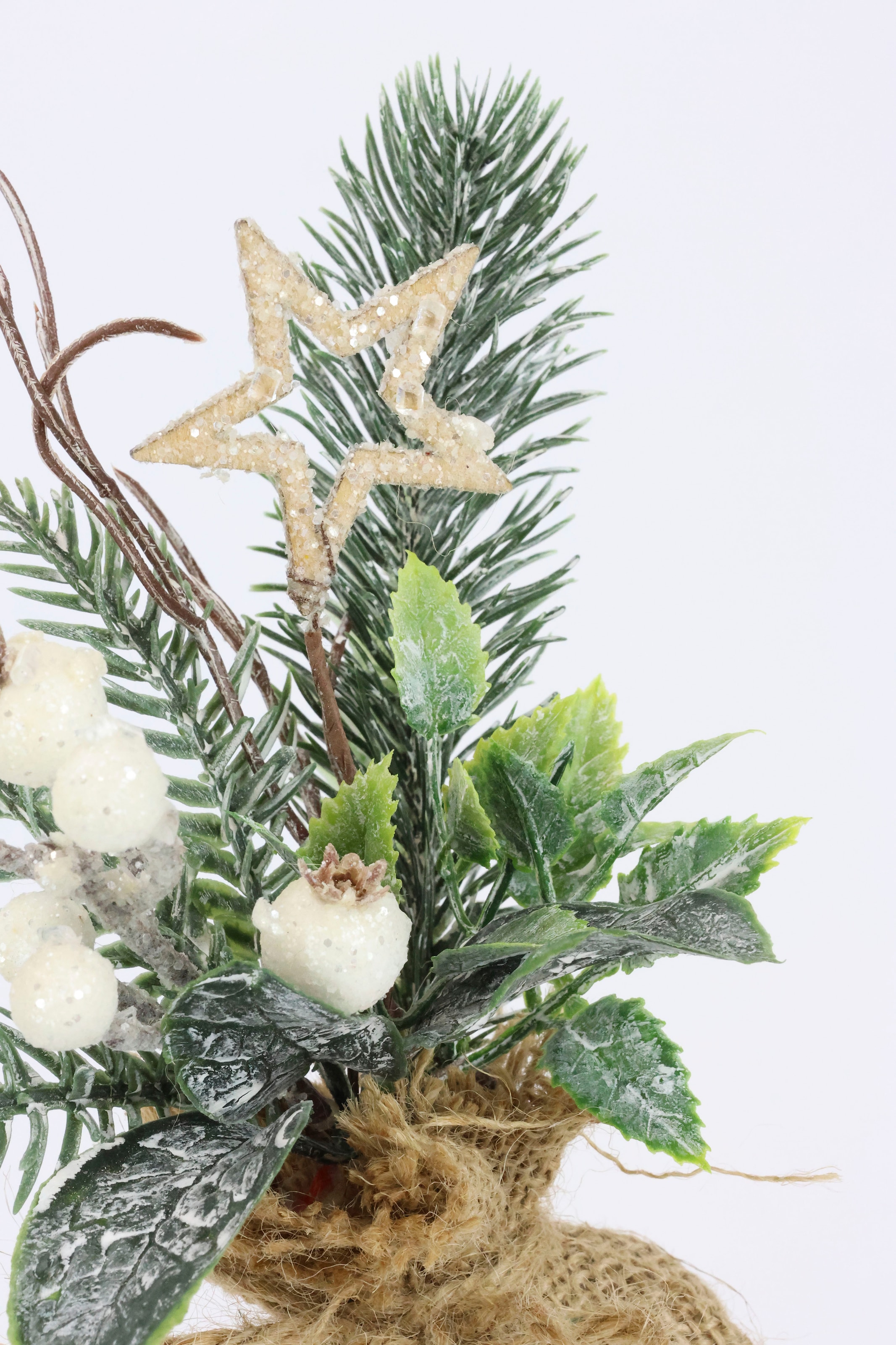 I.GE.A. Künstlicher Weihnachtsbaum »Kunstpflanze Weihnachtsgesteck im Jute-Sack« 2er Set Weihnachtsdeko Tannenzweige Beeren Zapfen Stern Kunstblumen