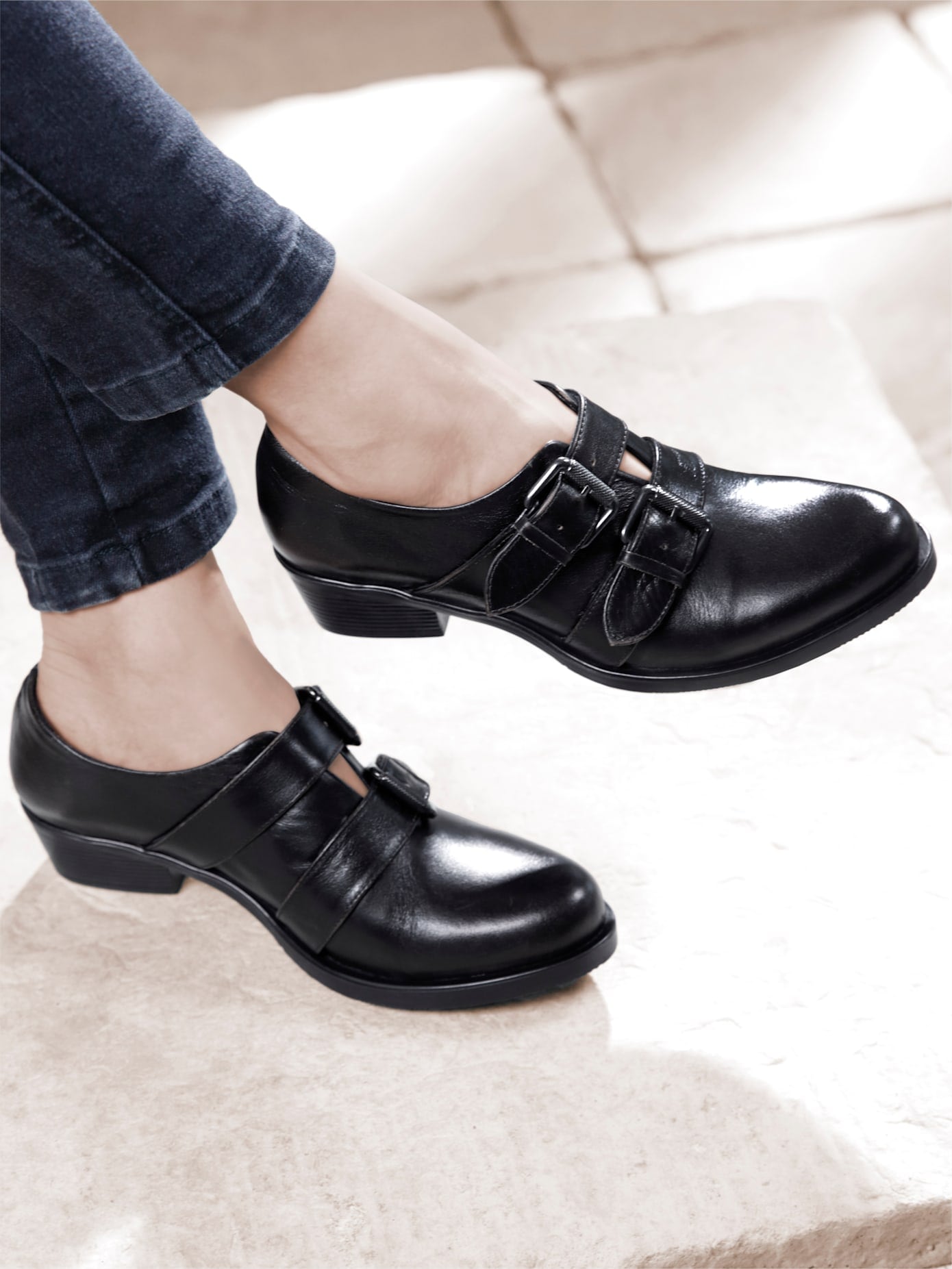Andrea Conti Bottines