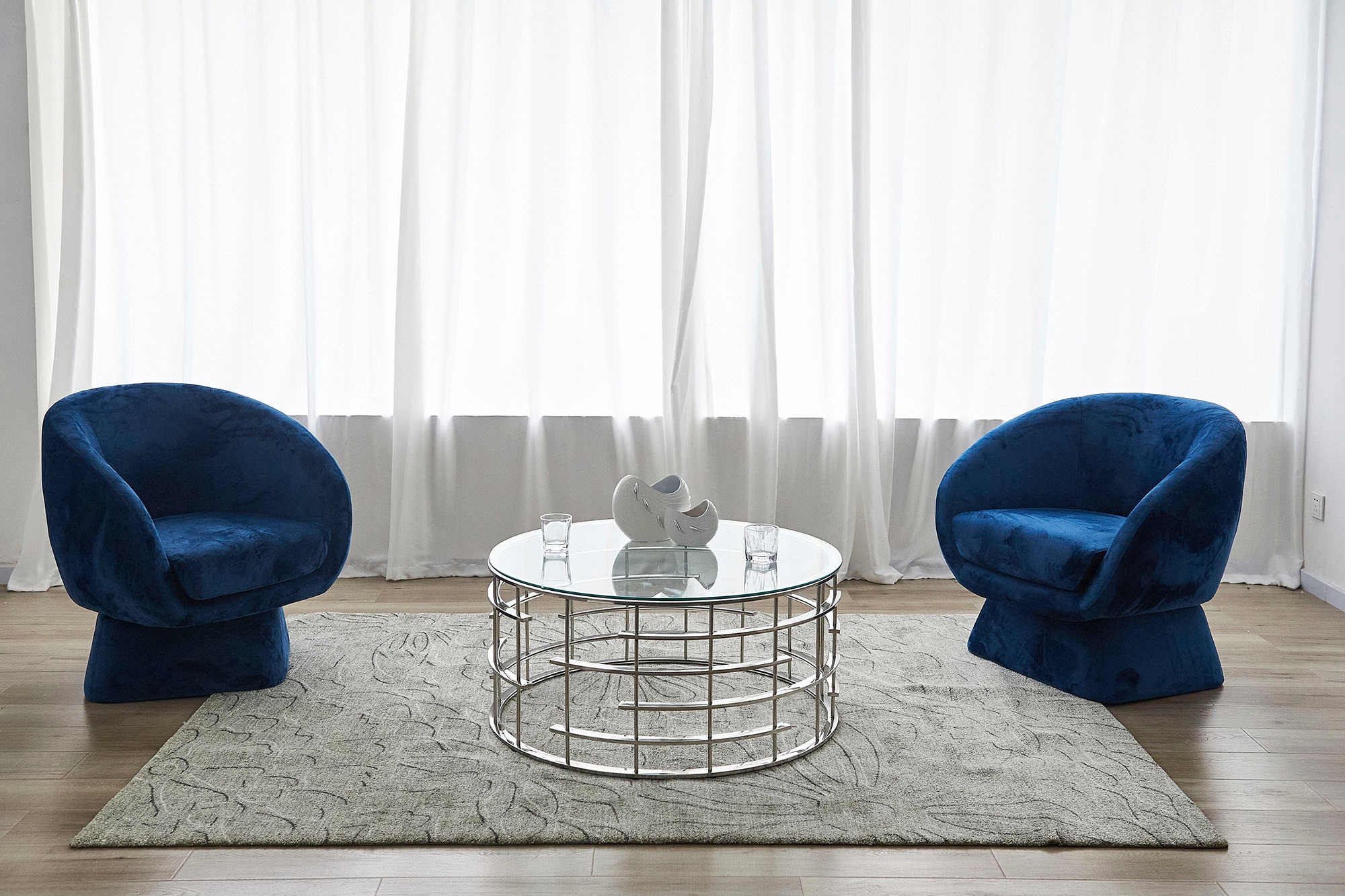 SalesFever Table basse »Glastisch: Stil und Funktionalität Wohnzimmertisch« Gestell gefertigt aus rostfreiem Edelstahl