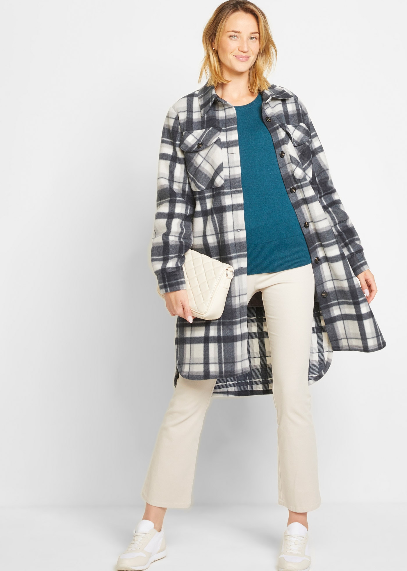 bonprix Pull en tricot aus Baumwollmischung, ohne Verschluss und Kragen, Slim Fit Passform