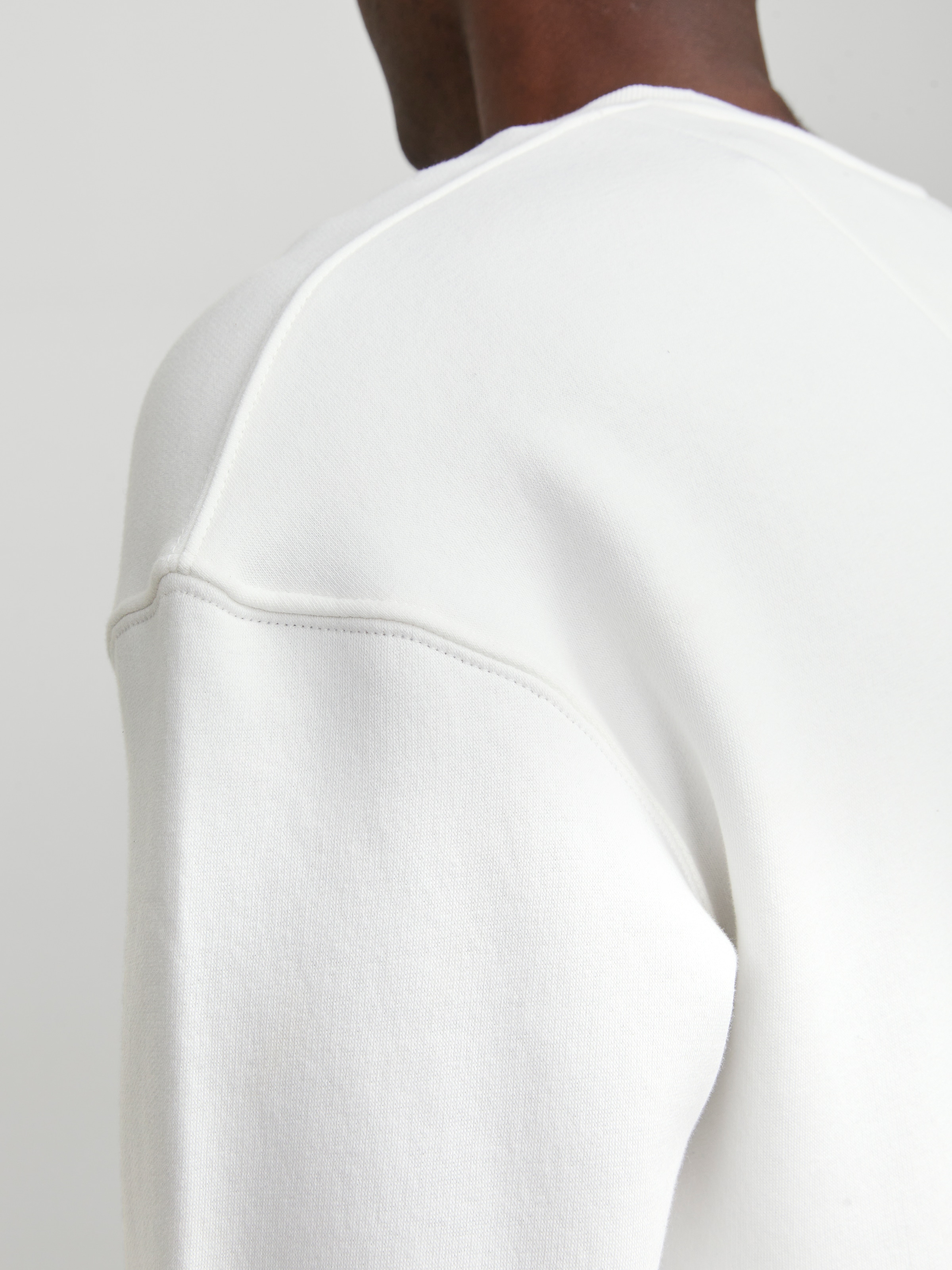 Jack & Jones Sweat-shirt »JJESTAR BASIC SWEAT CREW NECK NOOS«
