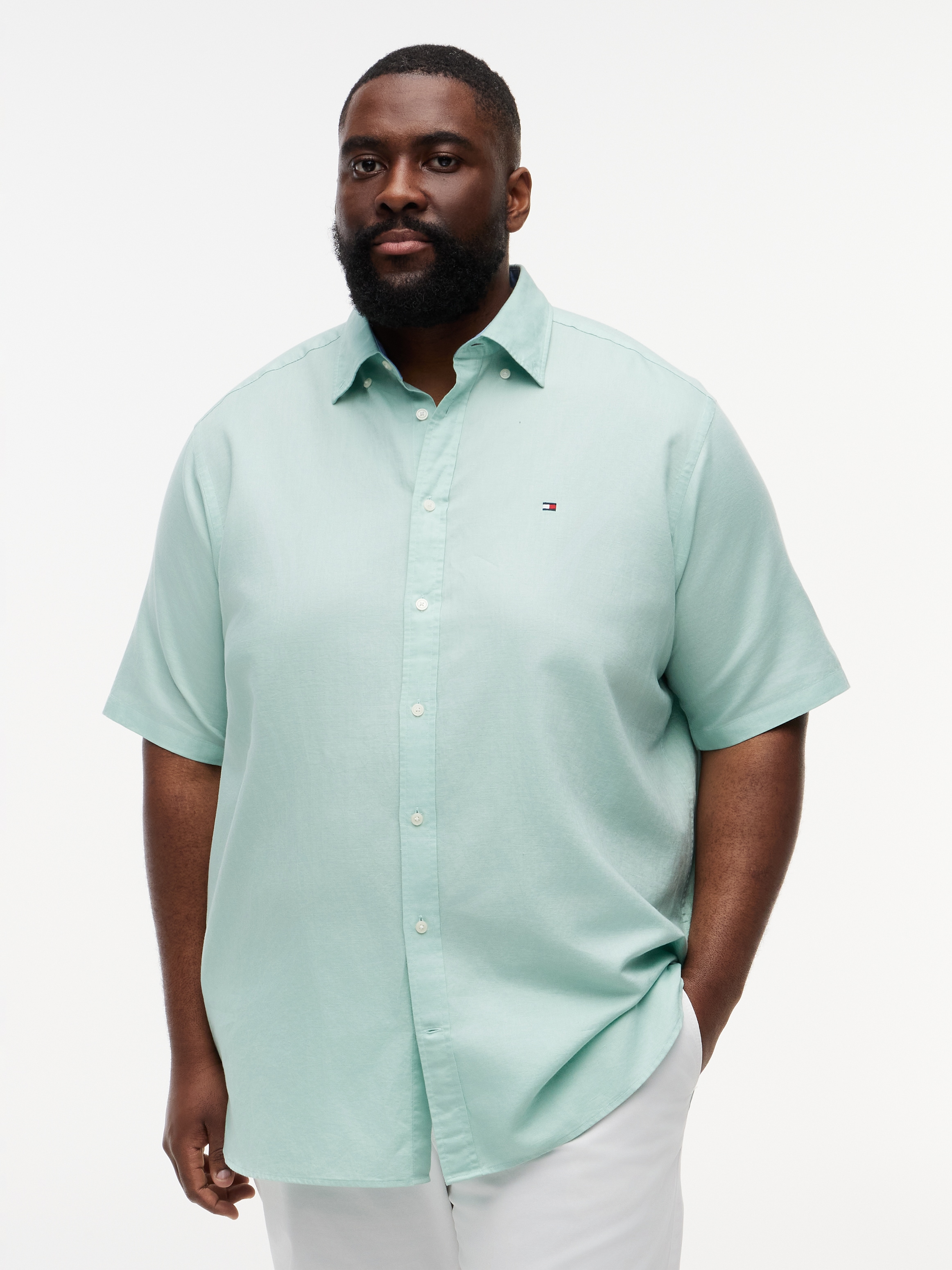 Tommy Hilfiger Big & Tall Chemise à manches courtes »BT- LINEN BLND SOLID« grandes tailles, col boutonné, coupe régulière