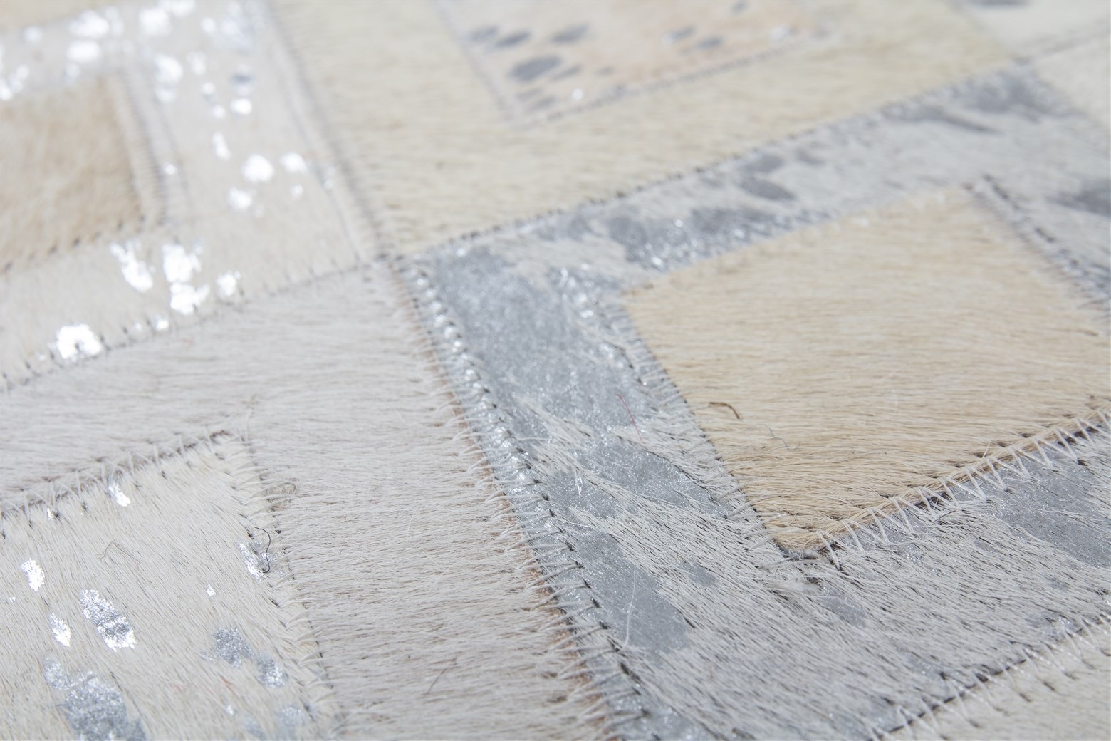 Kayoom Teppich »Spark 110« rechteckig 8 mm Höhe 100% Leder, metallische Effekte, handgenähtes Unikat