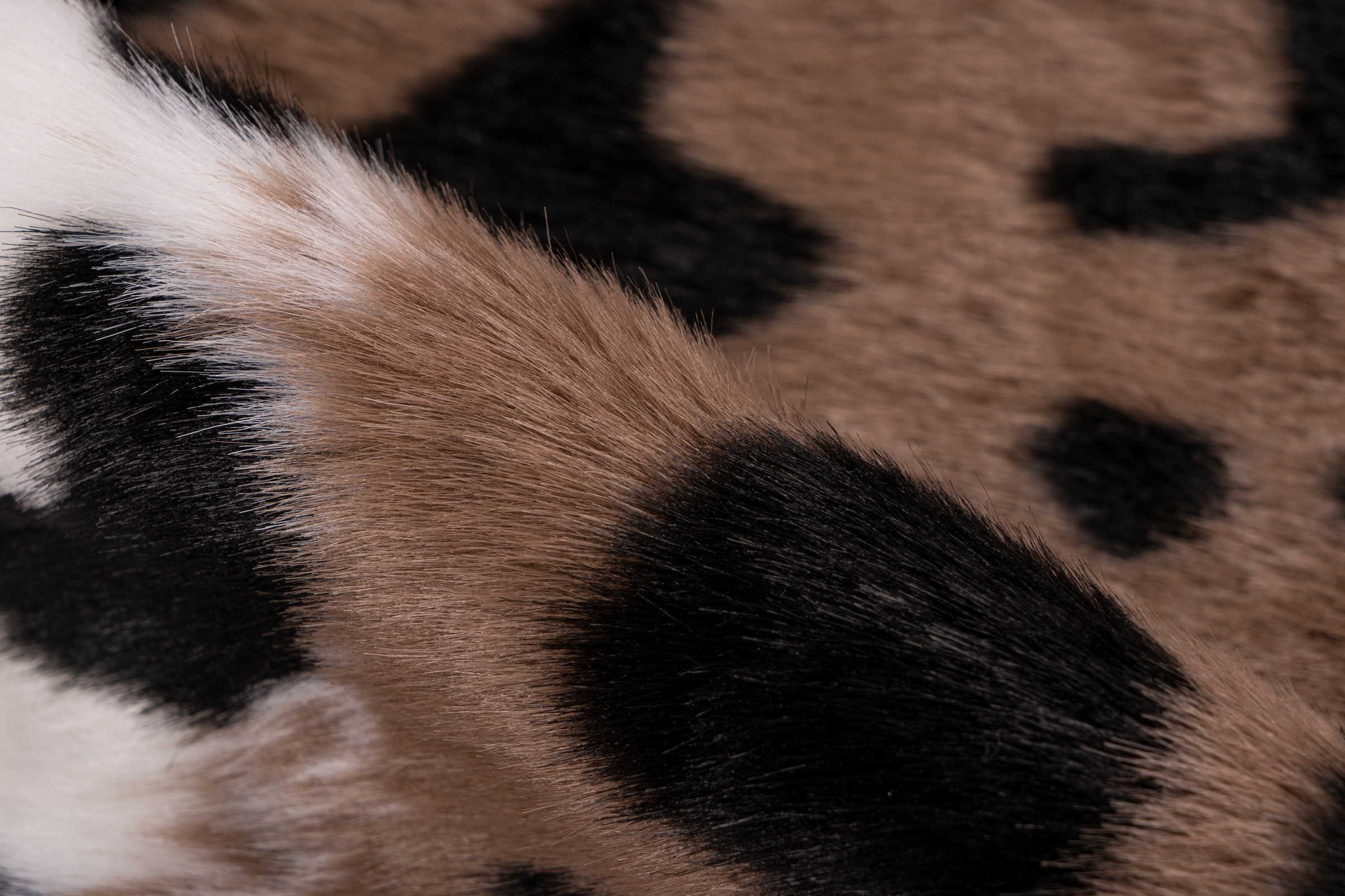 me gusta Teppich »Desert 325« rechteckig 19 mm Höhe Kunstfellteppich, gemütlicher/weicher Flor, Rücken in Wildlederoptik