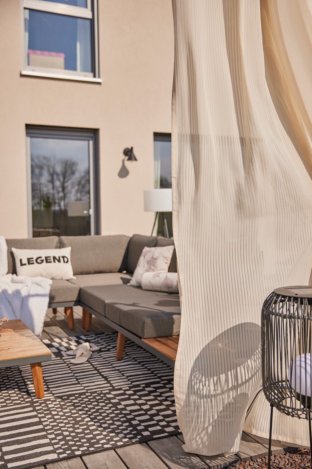 GOODproduct Gardine »Fritty« Ösen 2 Stk. tlg. Ösen,  transparent, Pflegeleicht, elegante Längststreifen