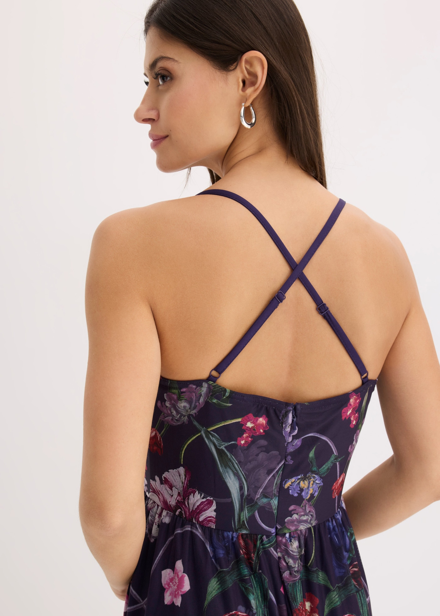 bonprix Maxi robe mit feinem Tüll, Slim Fit Passform