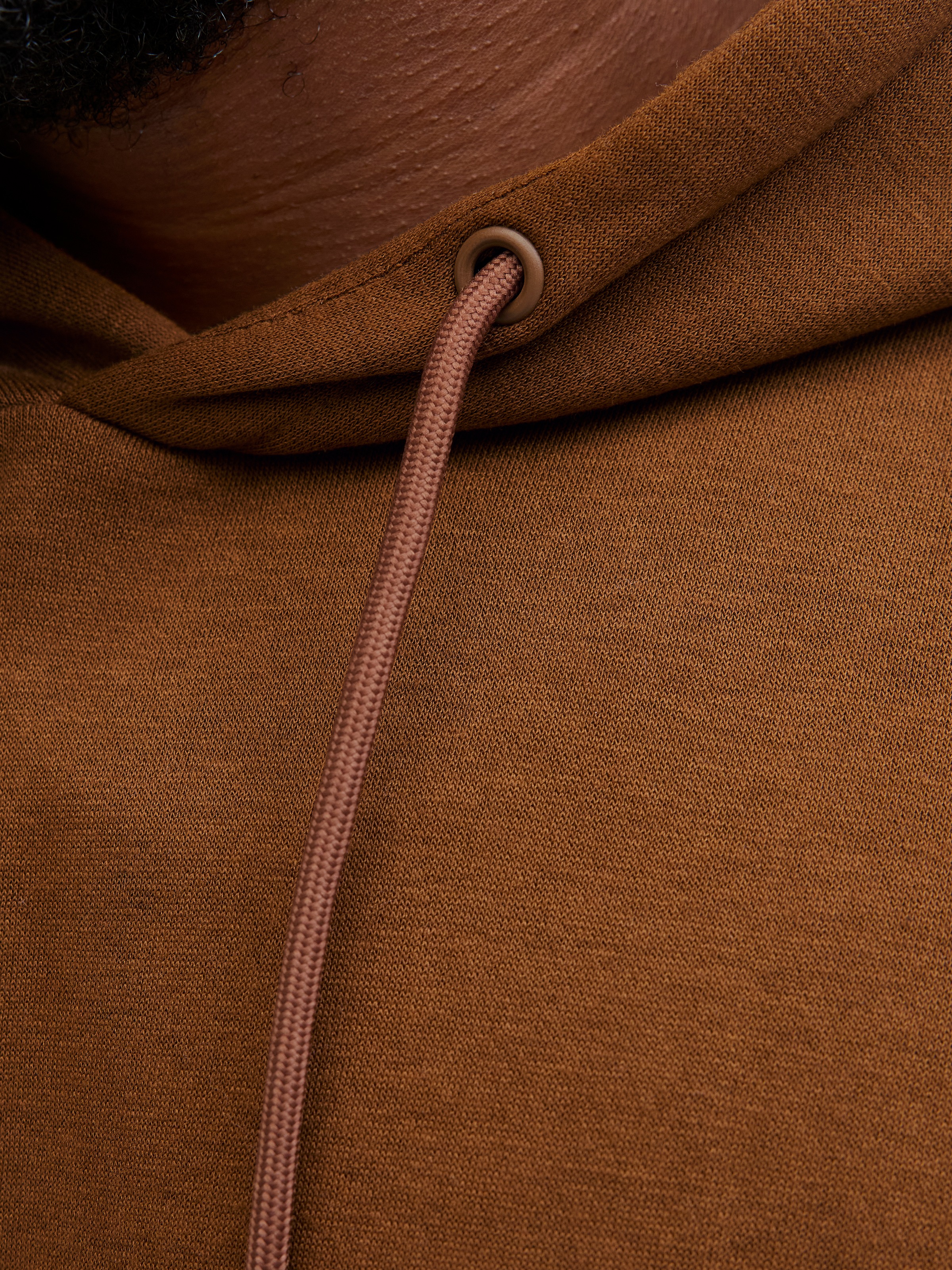 Jack & Jones PlusSize Kapuzensweatshirt »JJEBRADLEY SWEAT HOOD NOOS PLS«, mit Rippbündchen
