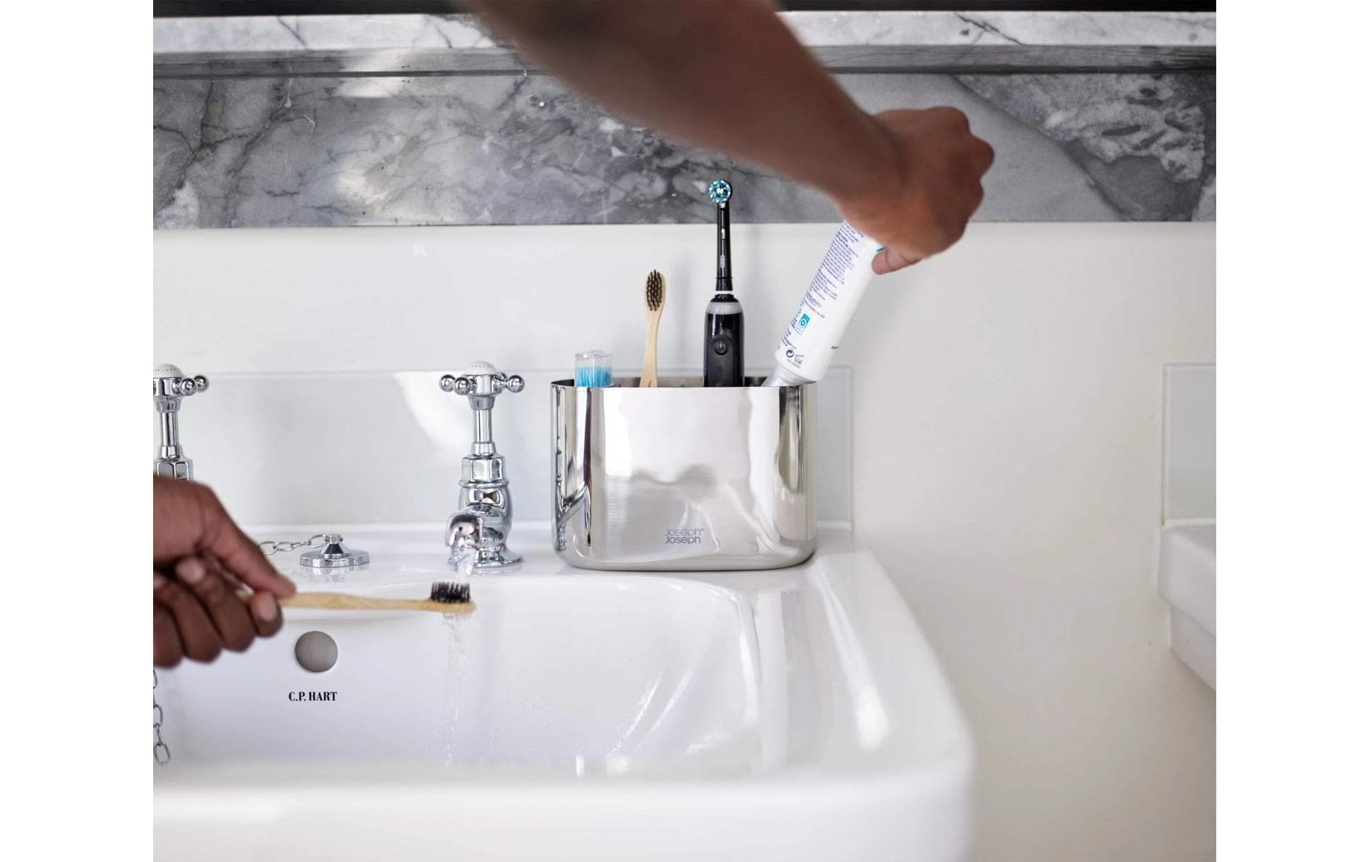 Joseph Joseph Zahnbürstenhalter »EasyStore Luxe« grosser Zahnbürstenhalter aus Edelstahl